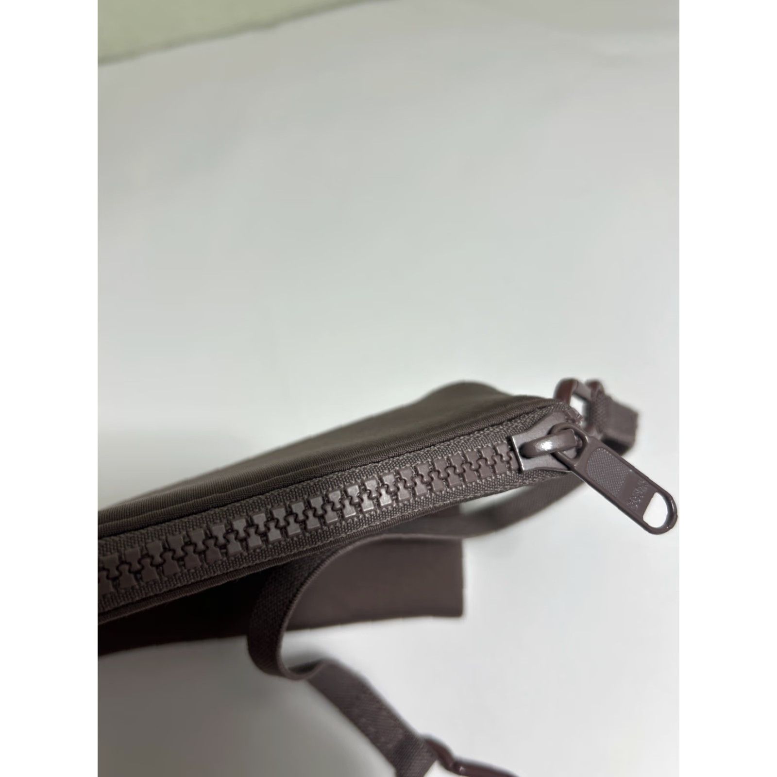 Dagne Dover Dagne Dover Taupe Pouch Wristlet Neoprene Clutch 7x5 Women Women Wristlet Taupe Pouch Neoprene Size ONE SIZE - 7 Thumbnail