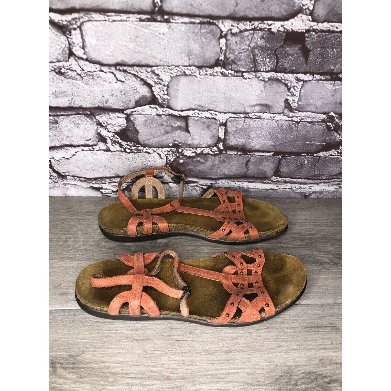 Other Naot Coral Pink Leather Stud Ankle Strap Casual Sandals Wome Size US 7.5 / IT 37.5 - 8 Thumbnail