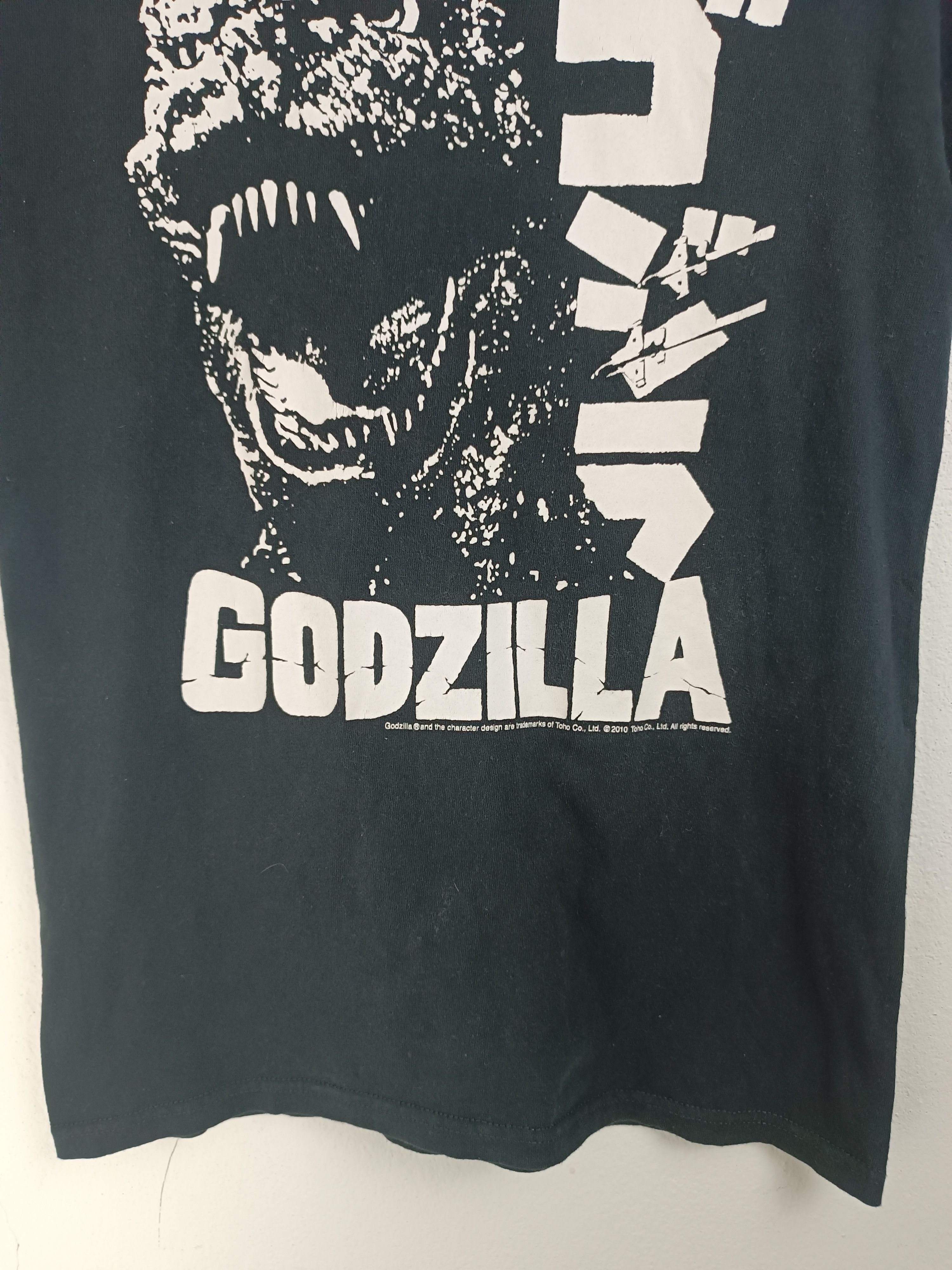 Vintage VINTAGE 2010 GODZILLA FADED TEE SHIN MECHA GOJIRA KONG Size US S / EU 44-46 / 1 - 8 Thumbnail
