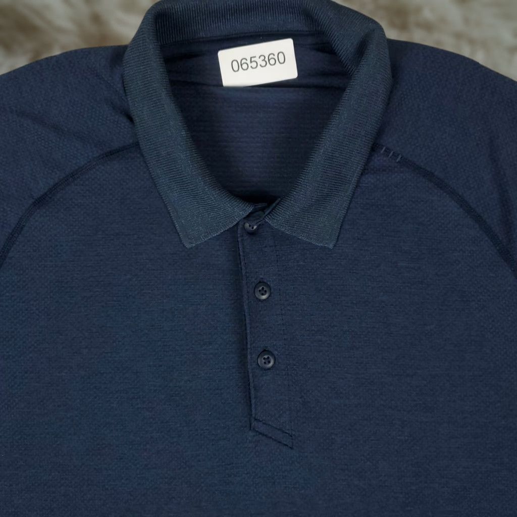 Lululemon Lululemon Polo Shirt Mens Size L Blue Active Golf Short Sleeve Shirt Polo Short Sleeve Polo Shirt Mens Blue Lululemon Golf Activewear Shirts Size US L / EU 52-54 / 3 - 1 Thumbnail