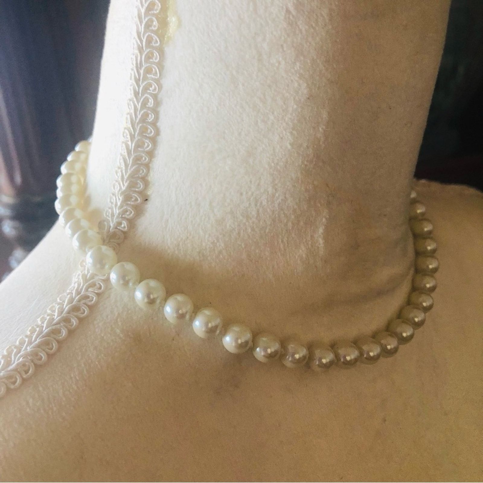 Vintage Vintage Carolee white pearlescent knotted pearl necklace Size ONE SIZE - 4 Thumbnail