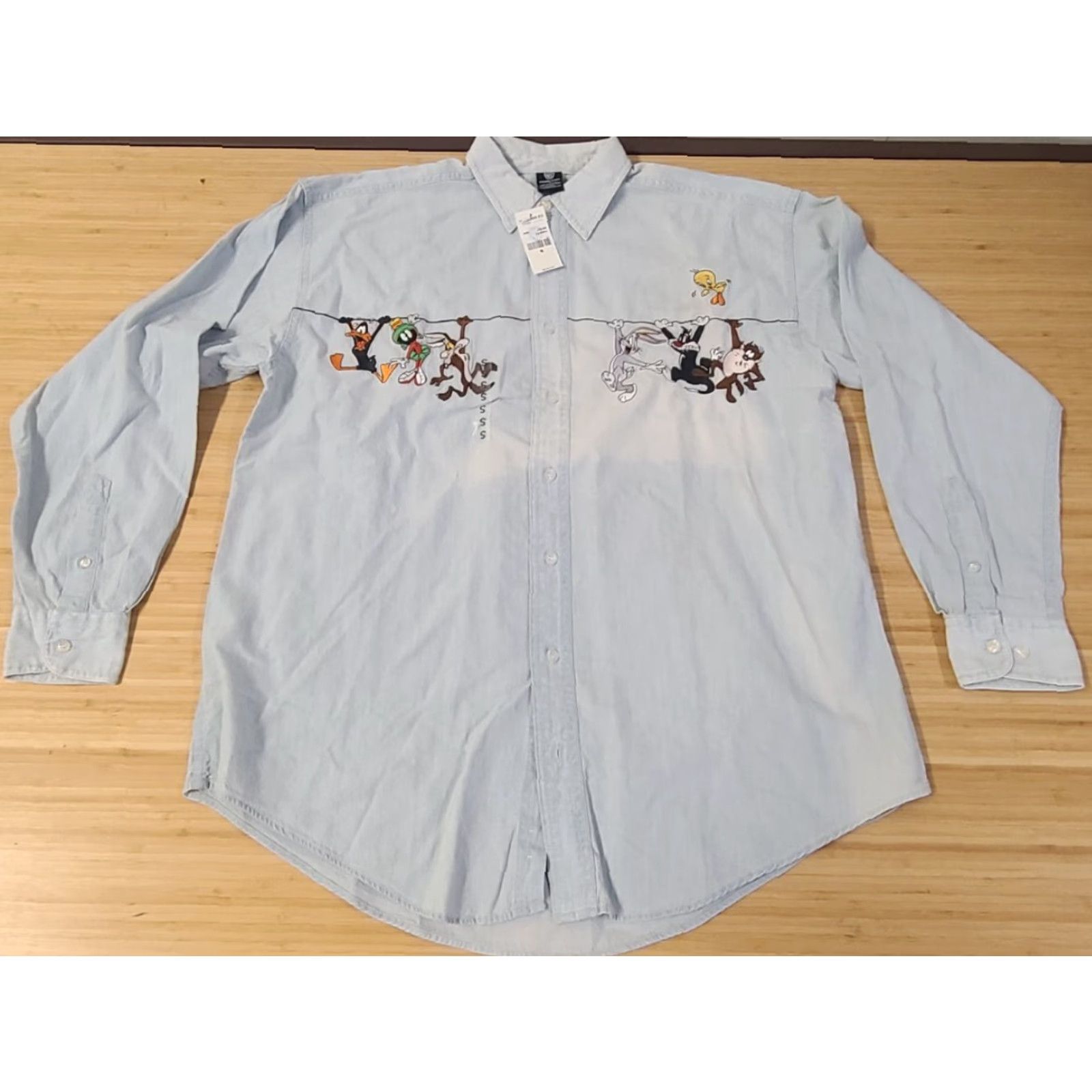 Vintage VINTAGE Warner Brothers Looney Tunes Chambra Button-Down Shirt Small Men Blue Denim Cotton Embroidered Western 90s Theme"} Size US S / EU 44-46 / 1 - 2 Thumbnail