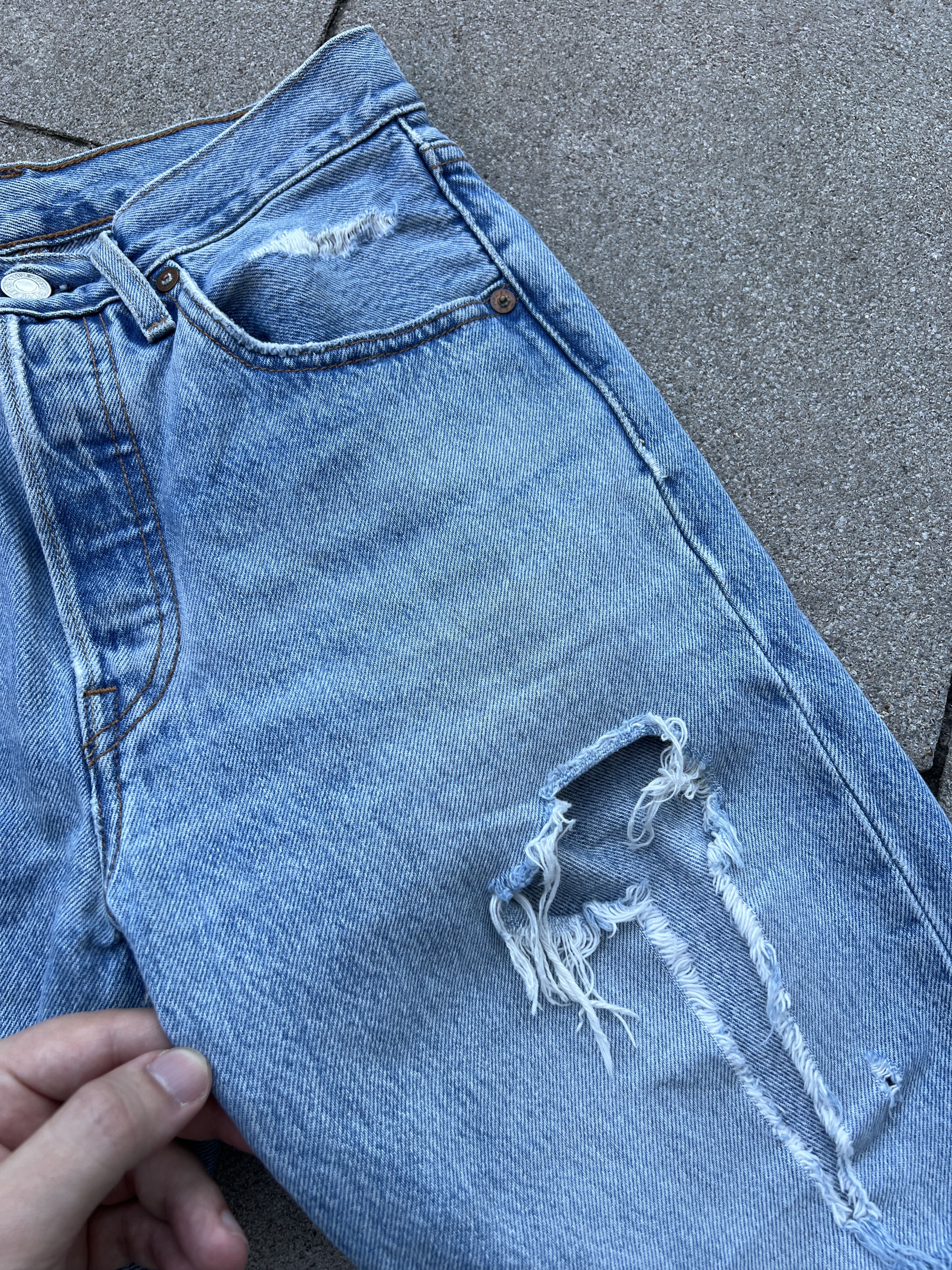 Levi's Levis Premium Big E Custom Cut Distressed Shorts Size 24" / US 00 / IT 34 - 8 Thumbnail