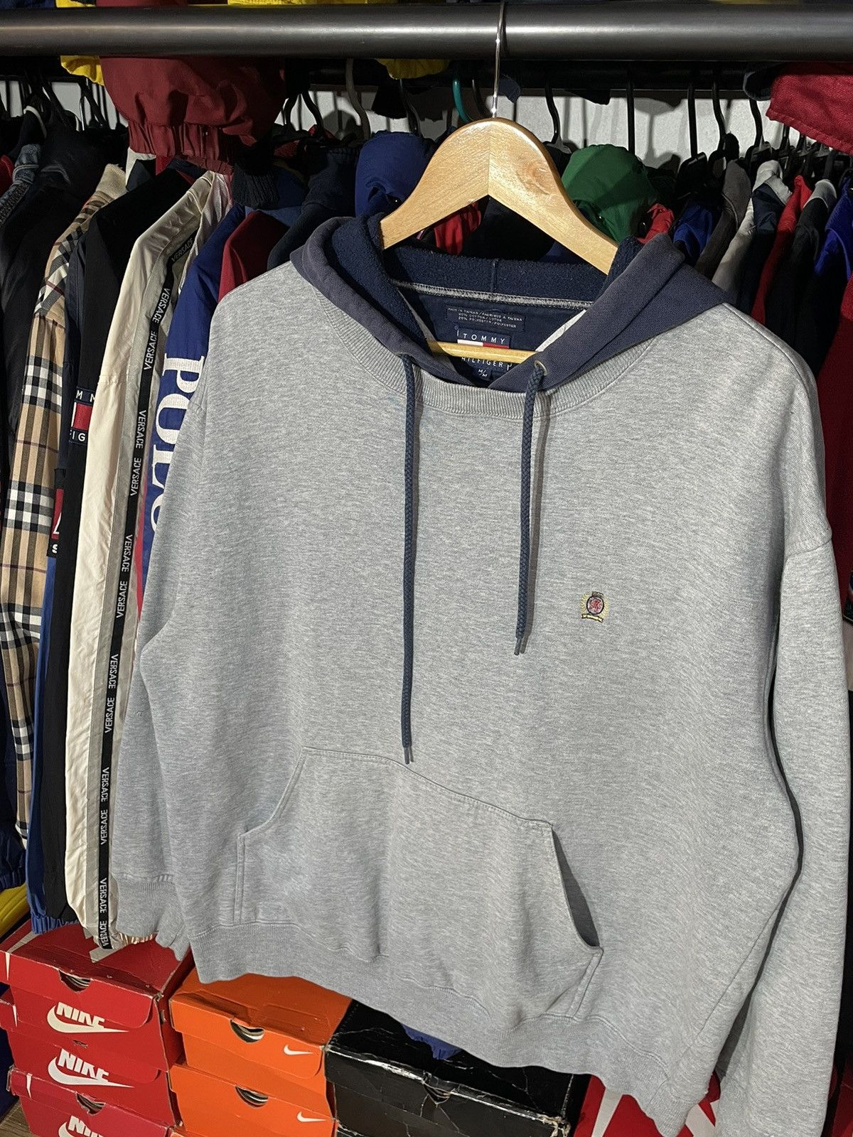 Tommy Hilfiger × Vintage Hoodie Tommy Hilfiger Big Logo 90’s Vintage Size US L / EU 52-54 / 3 - 6 Thumbnail