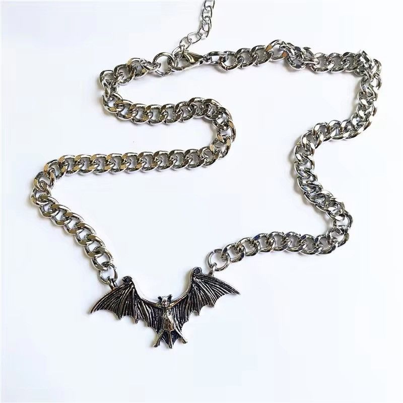Vintage Vintage Punk Gothic Bat Chain Necklace Size ONE SIZE - 1 Thumbnail