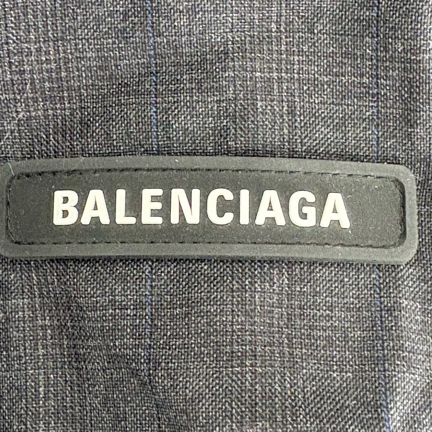 Balenciaga Balenciaga Printed back design, stylish cuffs, suit jacket Size 44R - 7 Thumbnail