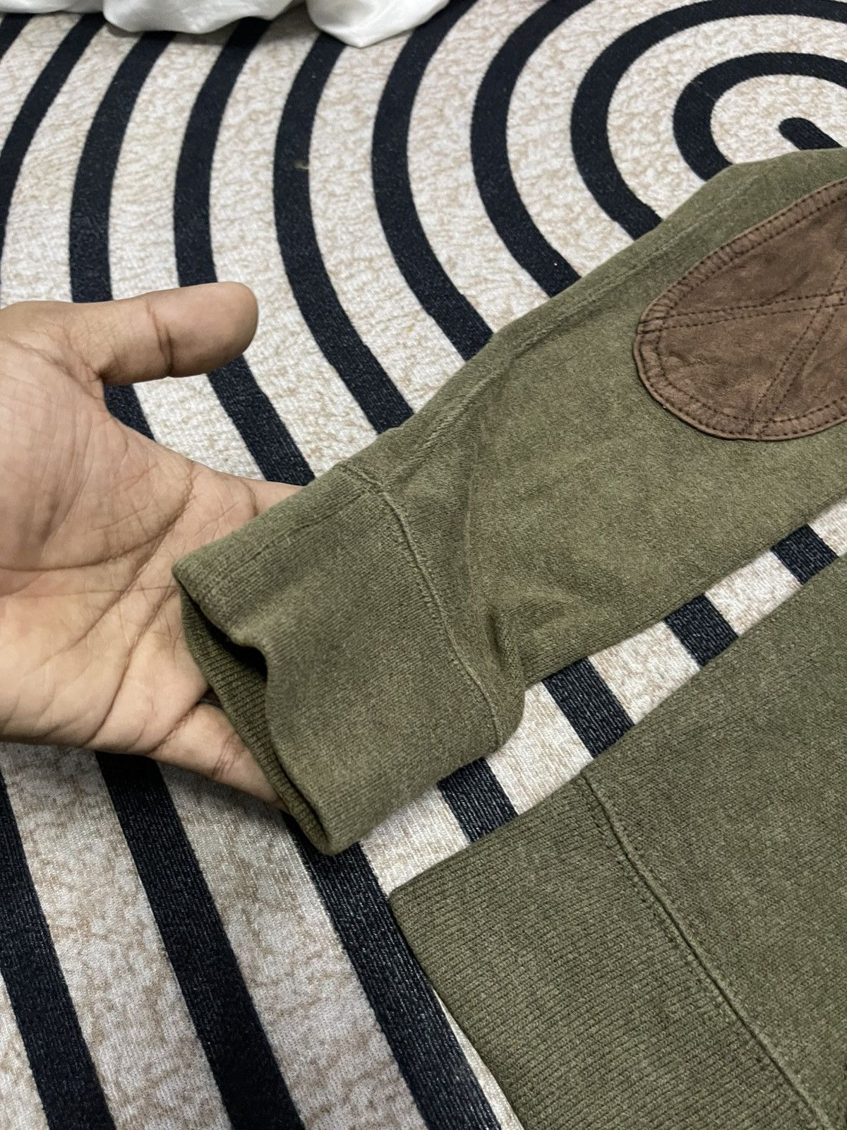 Polo Ralph Lauren 2000s POLO BY RALPH LAUREN SHEEP SUEDE ELBOW FADED HOODIE Size US M / EU 48-50 / 2 - 7 Thumbnail