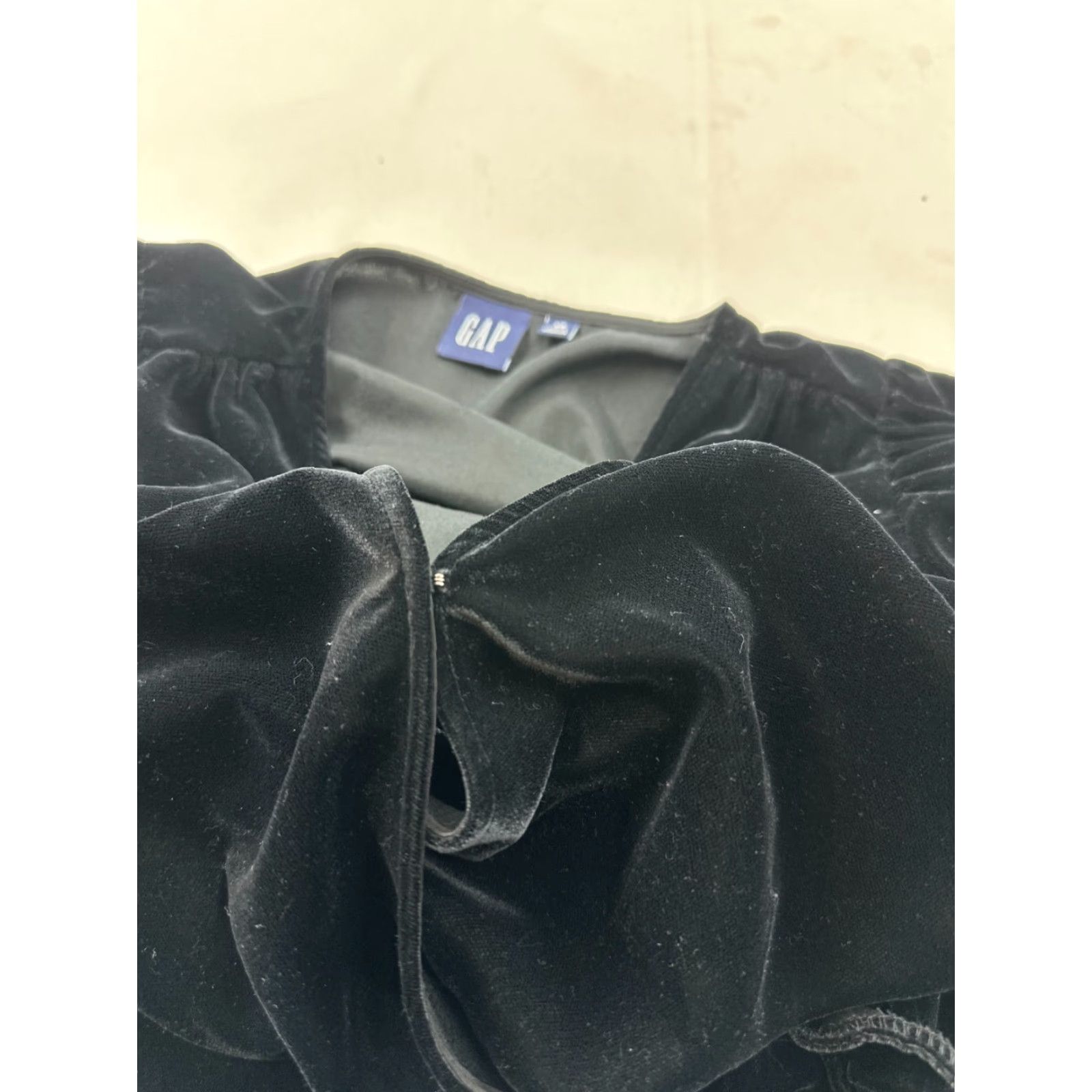 Gap VINTAGE Gap Wrap Dress Womens XS Black Velvet Midi V-Neck Balloon Sleeve Ruffle Party 90s Womens Size XS / US 0-2 / IT 36-38 - 3 Thumbnail