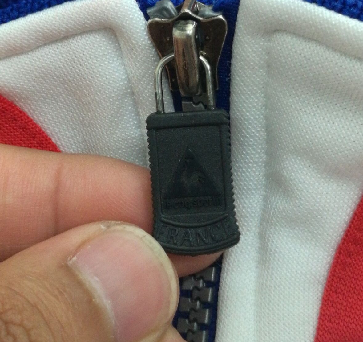 Le Coq Sportif Vintage Le Coq Sportif Fifa World Cup France Sweater Size US L / EU 52-54 / 3 - 8 Thumbnail
