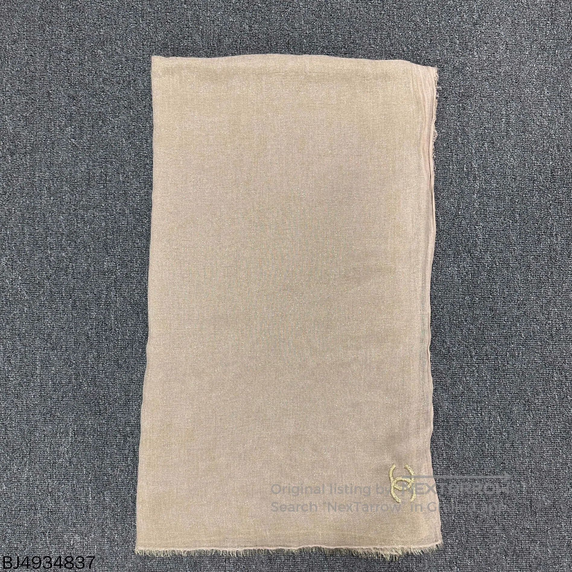 Chanel Embroidered Logo Alpaca Scarf Chanel. Size ONE SIZE - 2 Thumbnail