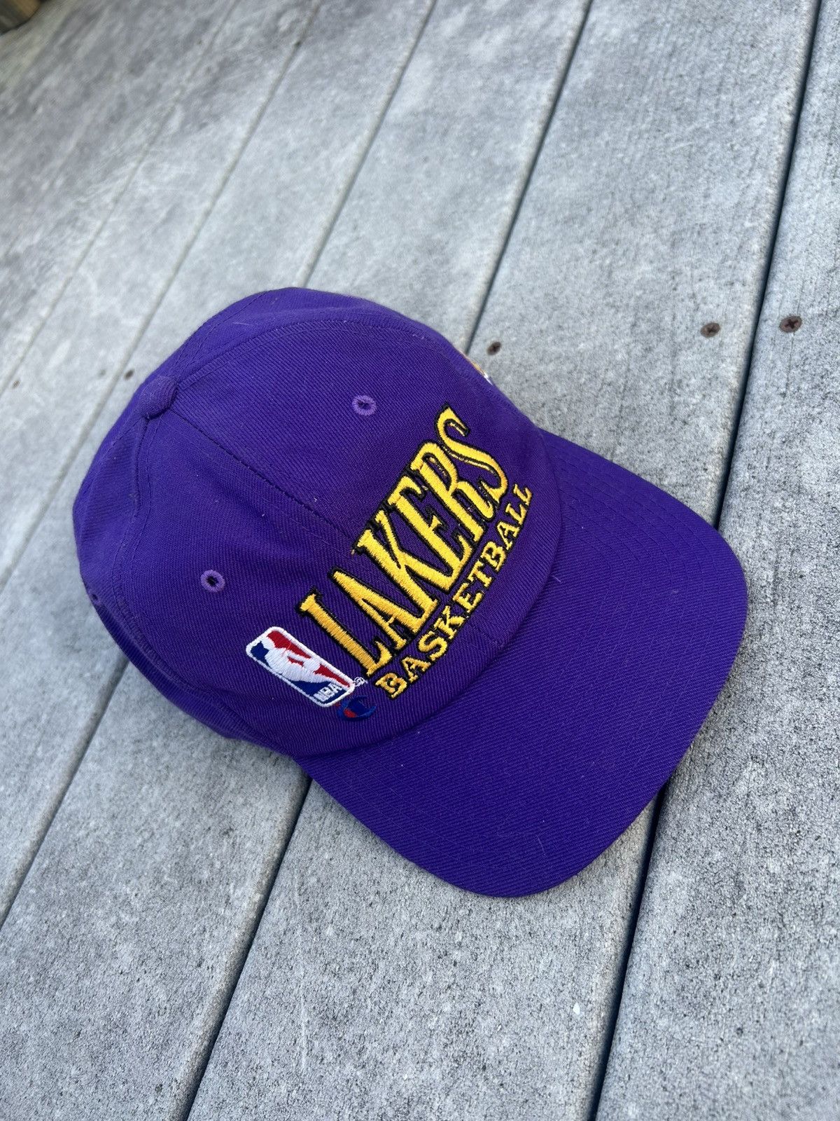 Champion × NBA × Vintage Vintage Champion Los Angeles lakers SnapBack Size ONE SIZE - 1 Thumbnail