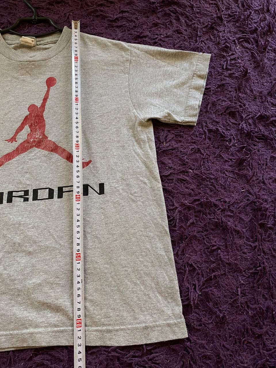 Jordan Brand Vintage Air Jordan T shirt center logo Size US L / EU 52-54 / 3 - 13 Thumbnail