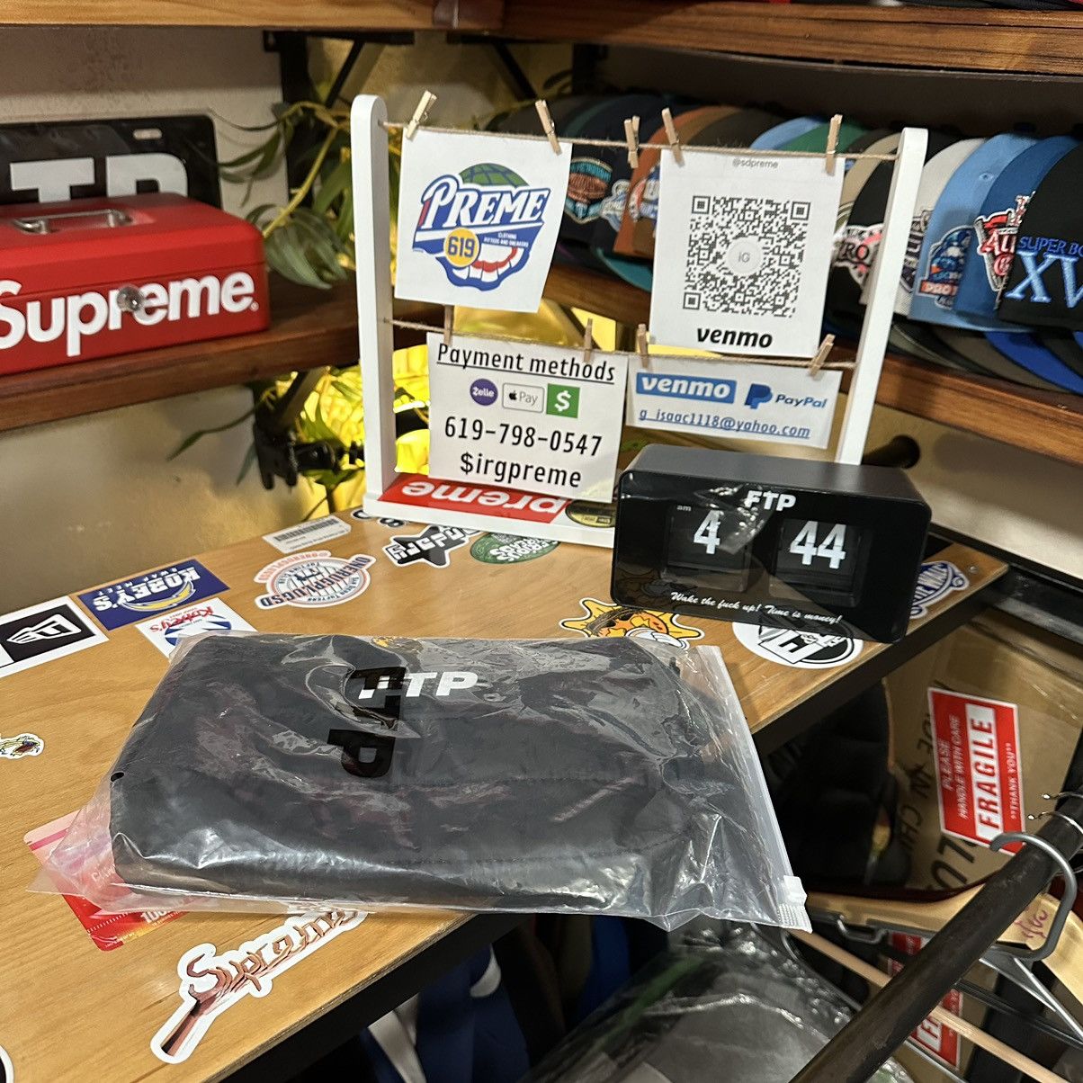 Fuck The Population Ftp puffer shoulder bag Size ONE SIZE - 1 Thumbnail