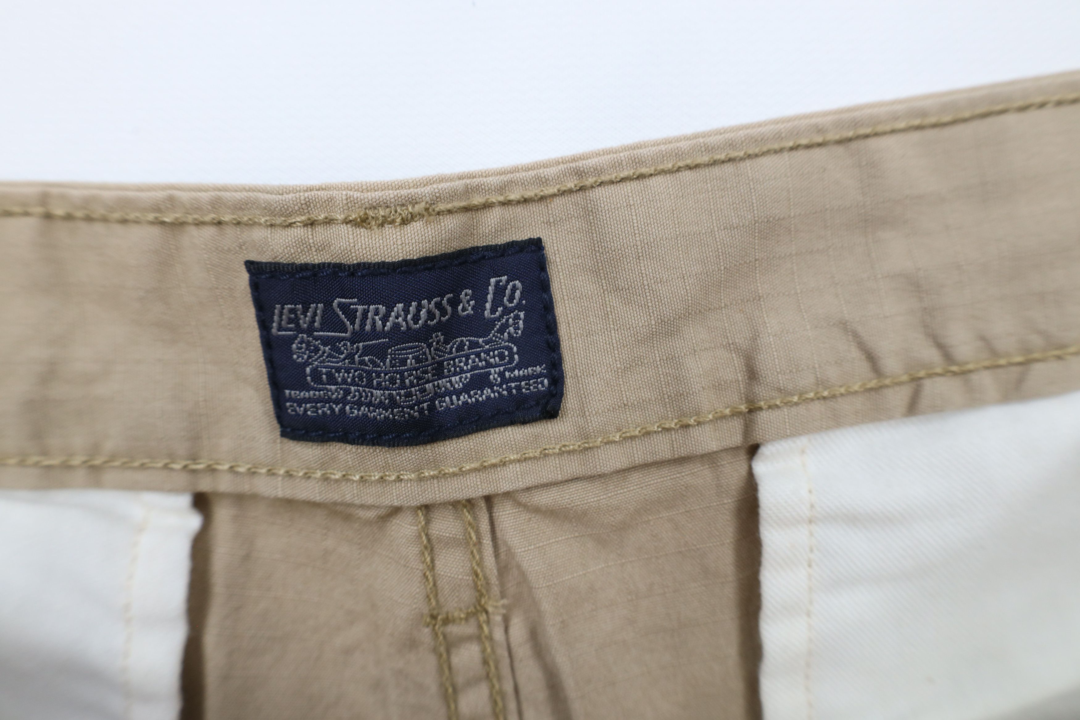 Levi's × Vintage Vintage Y2K Levis Fit Ripstop Cargo Shorts Beige Cotton Size US 32 / EU 48 - 6 Thumbnail