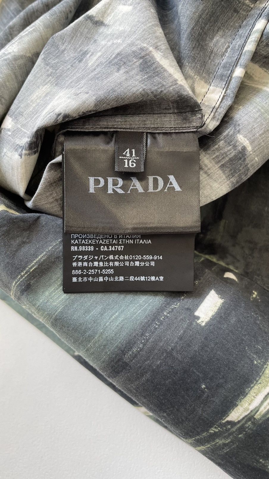 Prada A/W 17 Green ‘Village’ Print Cotton Shirt Size US M / EU 48-50 / 2 - 10 Thumbnail