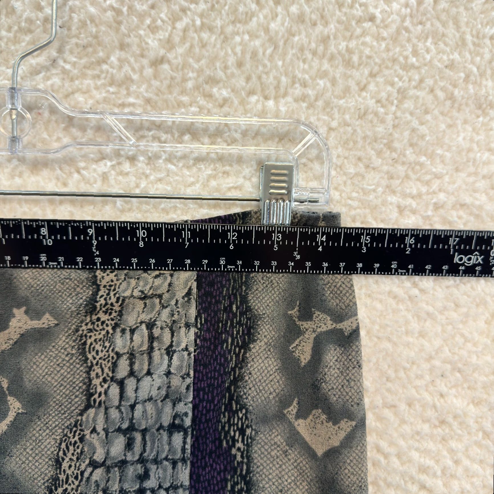 Vintage VINTAGE 90s Y2K Skirt Medium Grey Snakeskin Slinky Stretch Office Corpcore Es Se Womens Size 32" / US 10 / IT 46 - 5 Thumbnail
