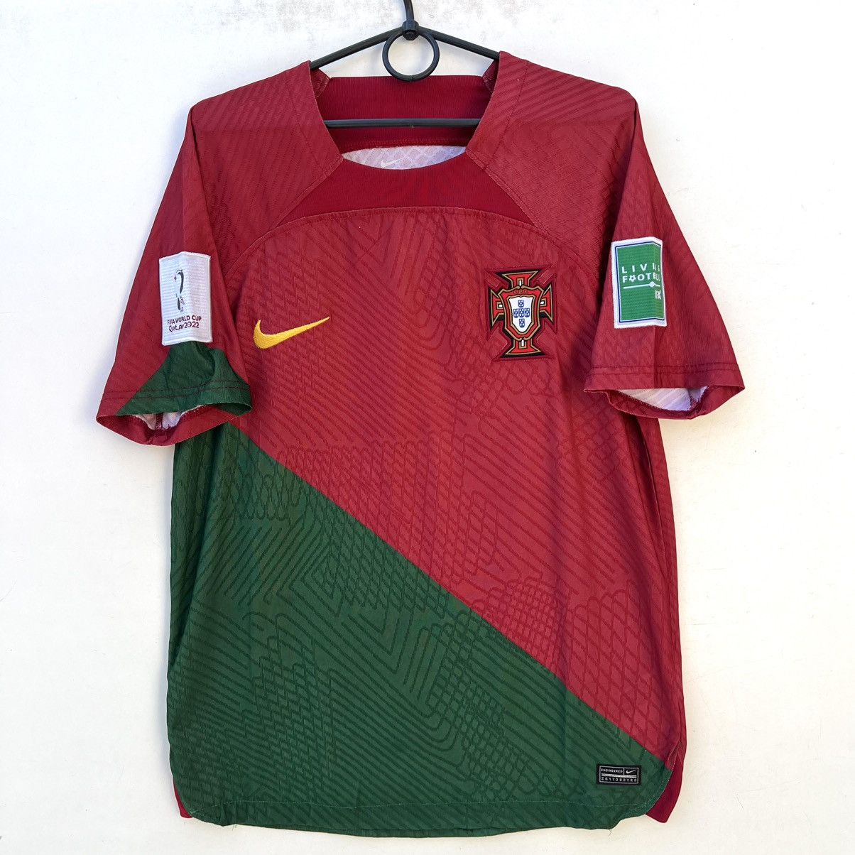 Nike 2022 Nike World Cup Portugal soccer football Jersey Size US M / EU 48-50 / 2 - 1 Thumbnail