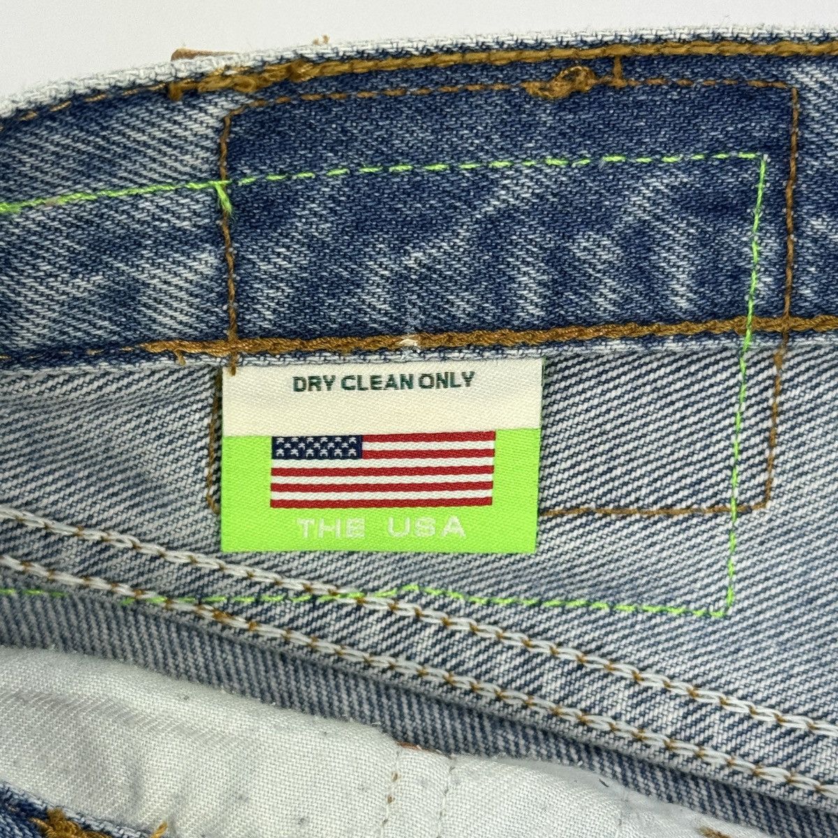 Better With Age LEVI’S HARRISON TRIPLE WIDE DENIM SHORTS Size US 30 / EU 46 - 6 Thumbnail