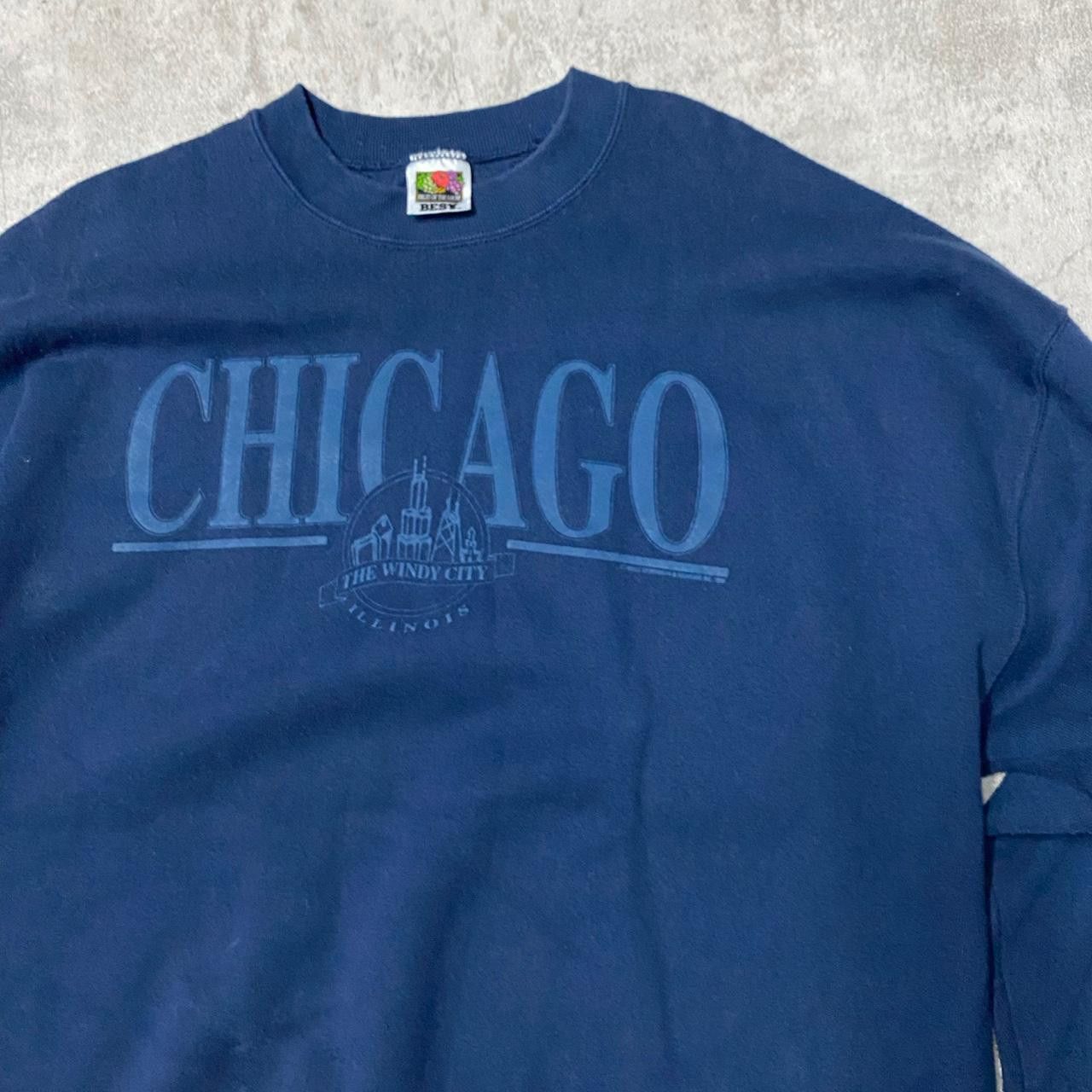 Fruit Of The Loom Navy vintage Chicago crewneck sweatshirt with a relaxed Size US XL / EU 56 / 4 - 2 Thumbnail