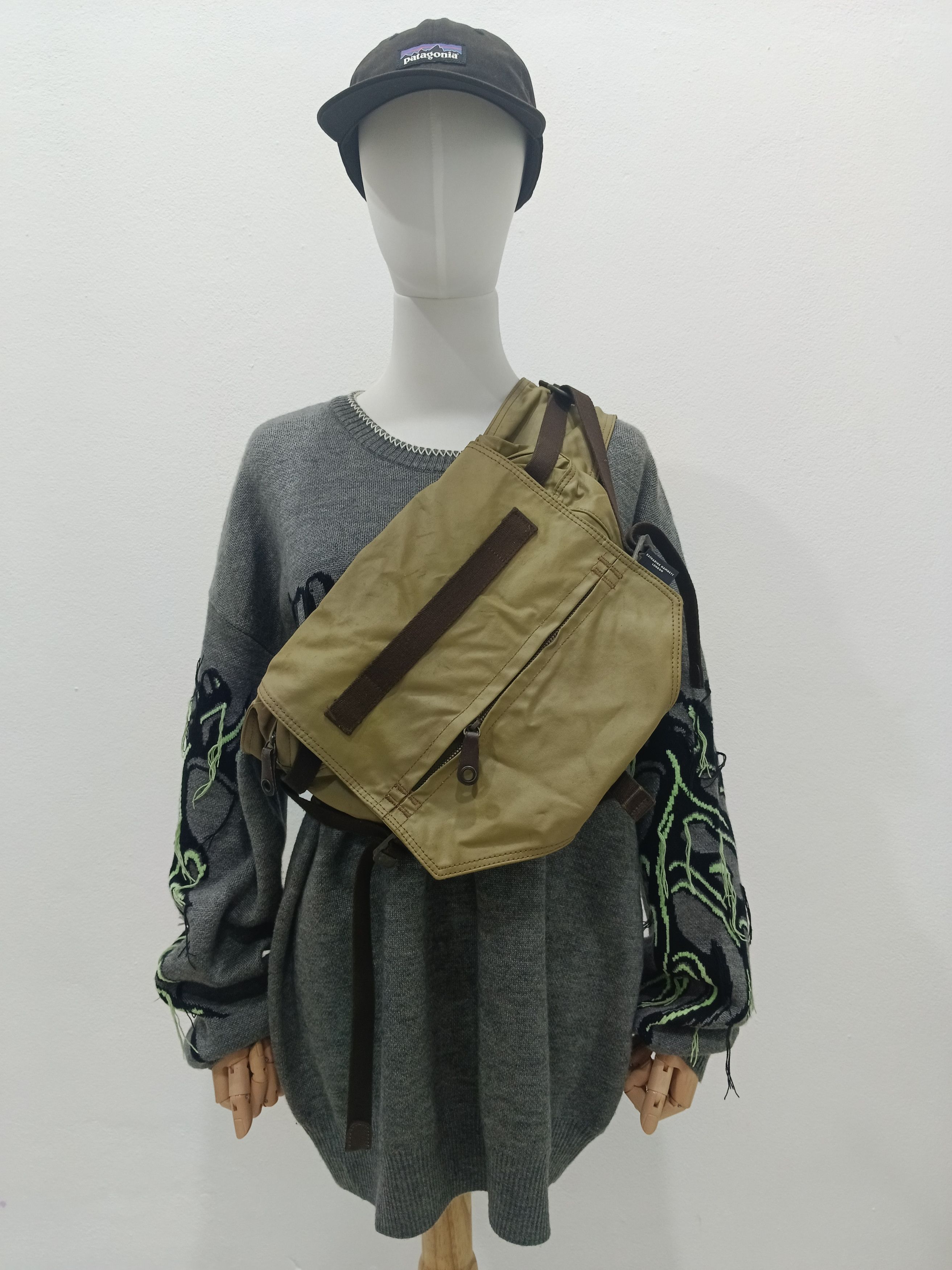 Katharine Hamnett London KATHARINE HAMNETT WAXED CROSSBODY Size ONE SIZE - 1 Thumbnail
