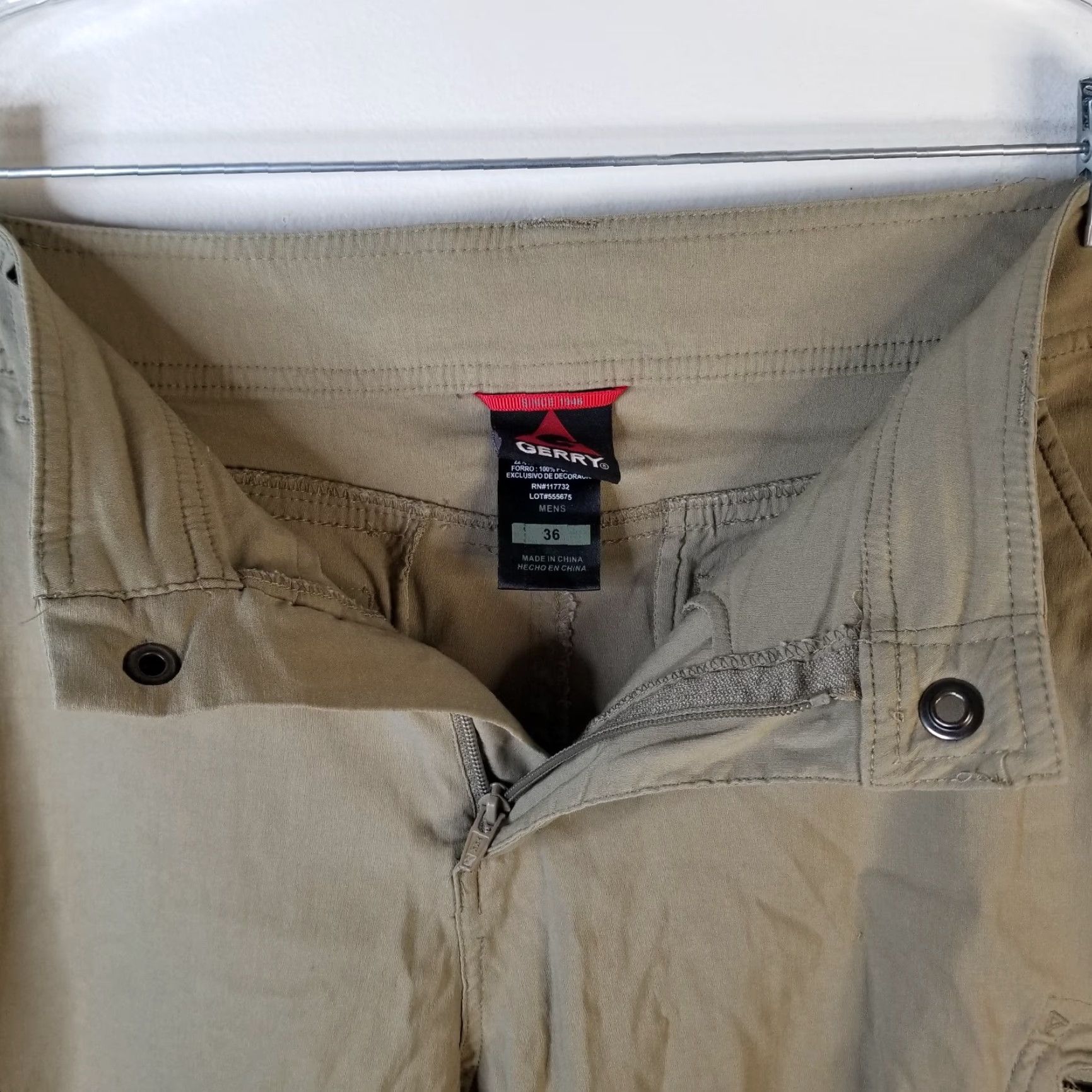 Vintage GERRY Mens Beige Hiking 6 Pocket Shorts Size 40 Size US 40 / EU 56 - 4 Thumbnail
