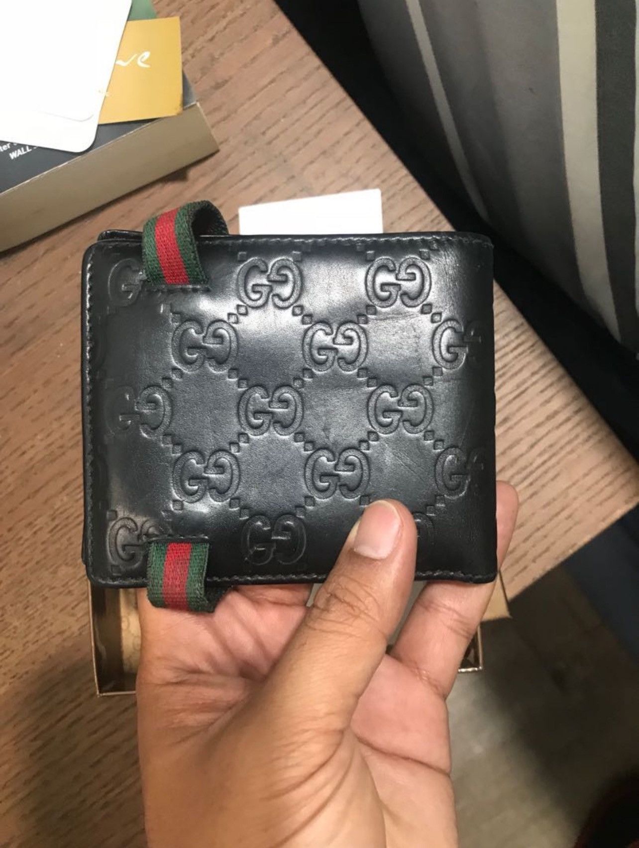 Gucci vintage selling wallet