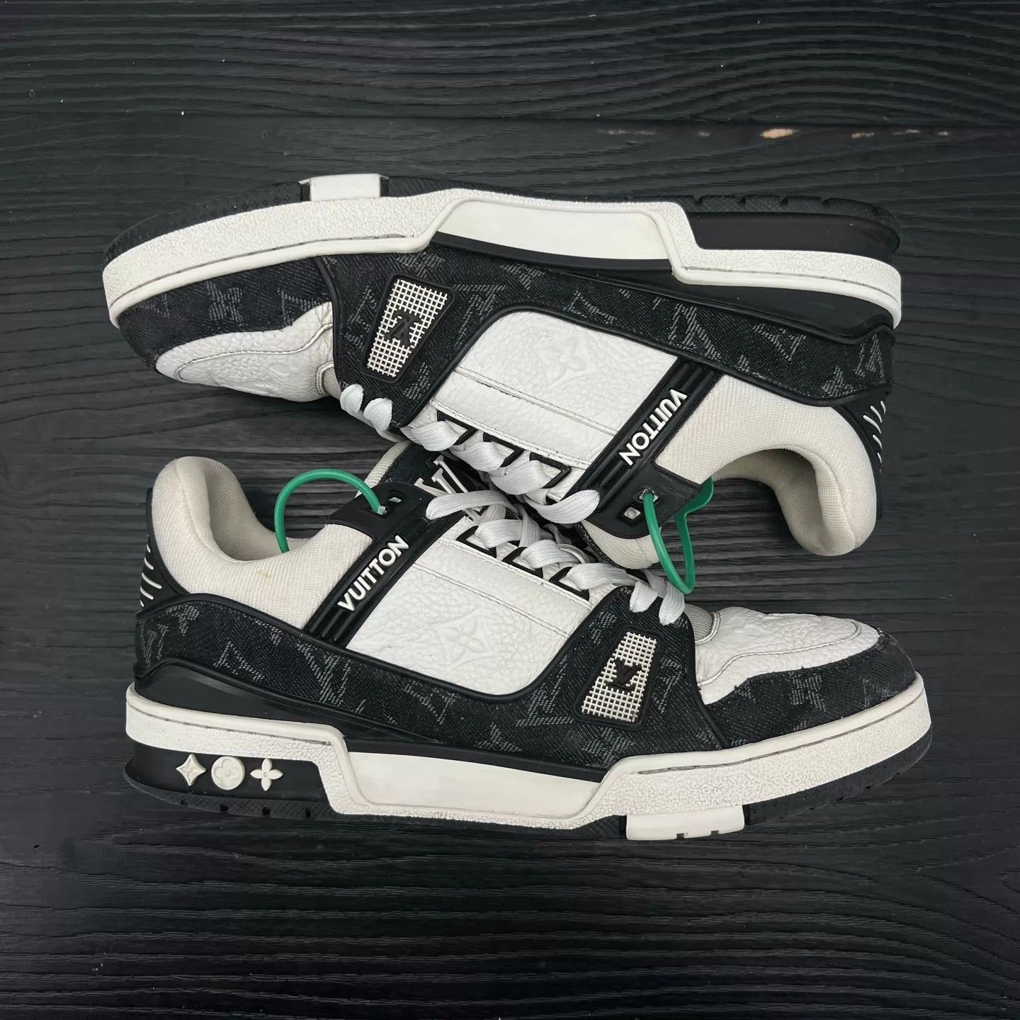 Louis Vuitton LV Trainer Black & White Denim 7.5/41.5 Size US 8.5 / EU 41-42 - 6 Thumbnail