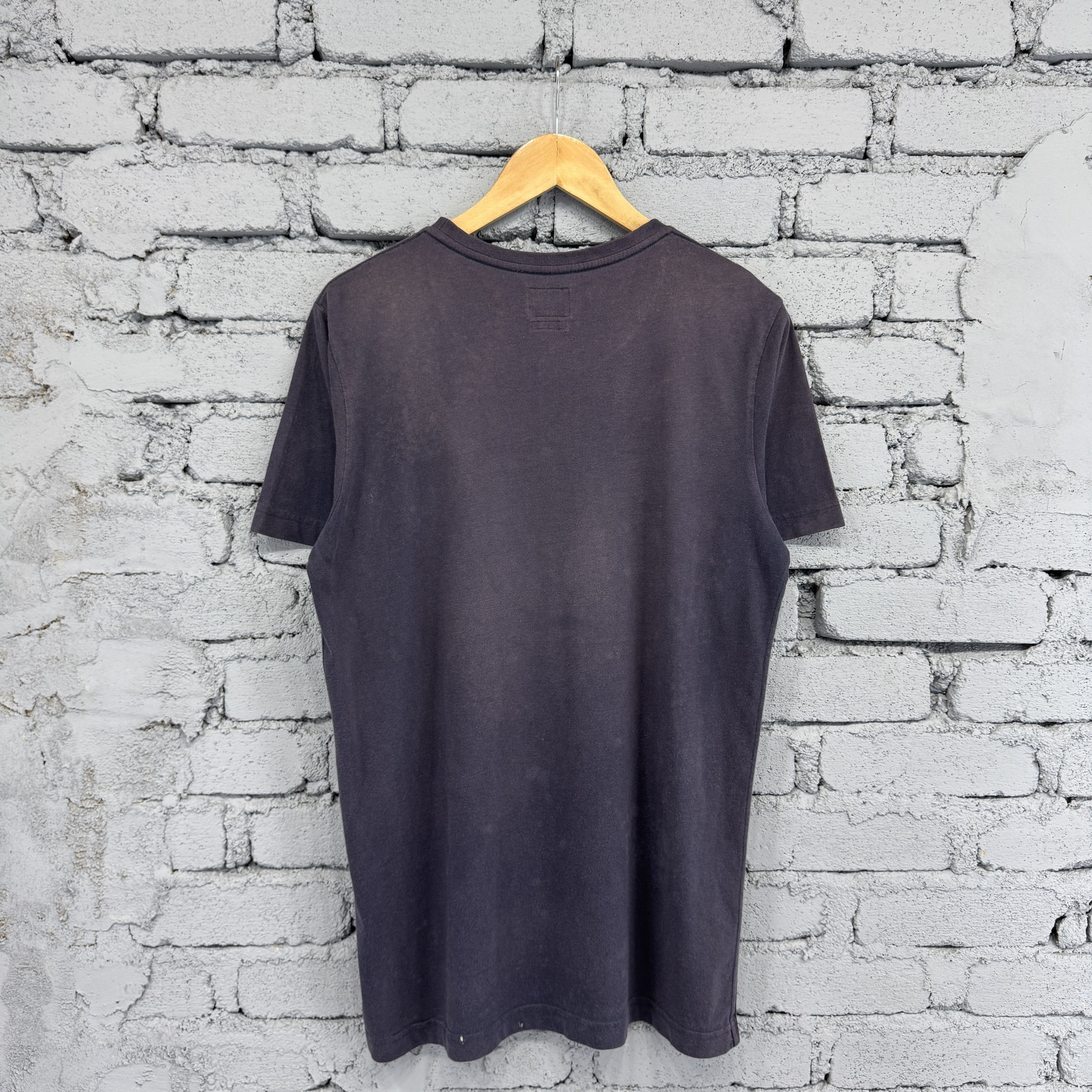 Vintage Rare Vintage Sunfaded Lee Big Logo Tshirt Size US L / EU 52-54 / 3 - 2 Thumbnail