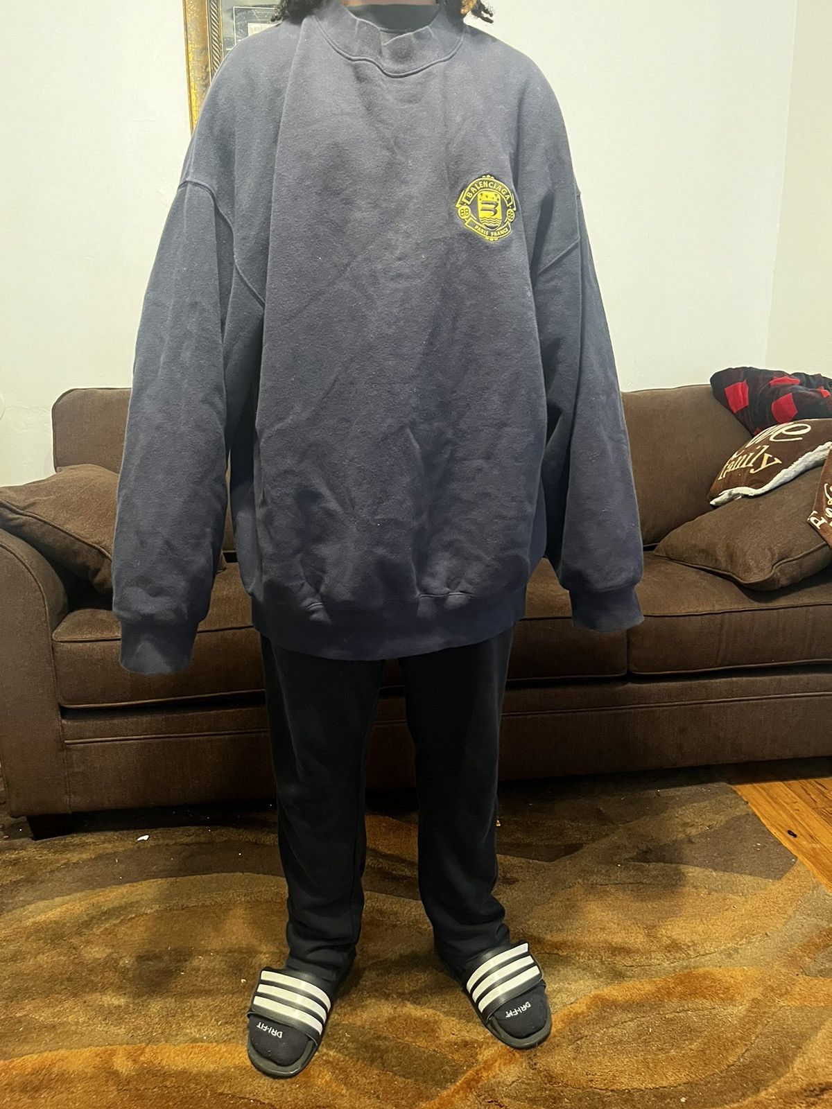 Balenciaga Balenciaga Sweatshirt Embroidered logo Navy And Yellow Size US S / EU 44-46 / 1 - 5 Thumbnail