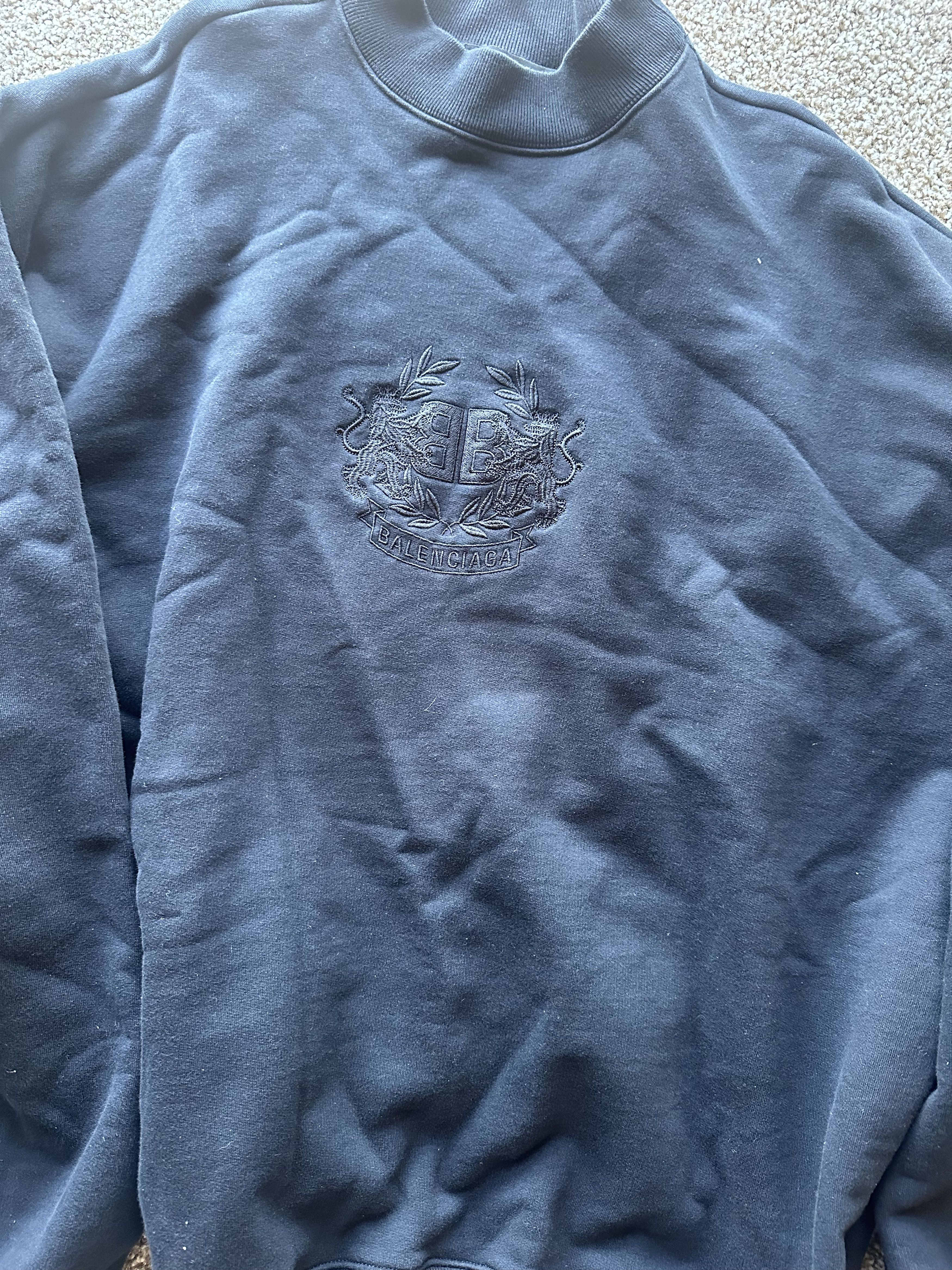 Balenciaga Balenciaga Lion's Laurel Sweatshirt Size US S / EU 44-46 / 1 - 3 Thumbnail