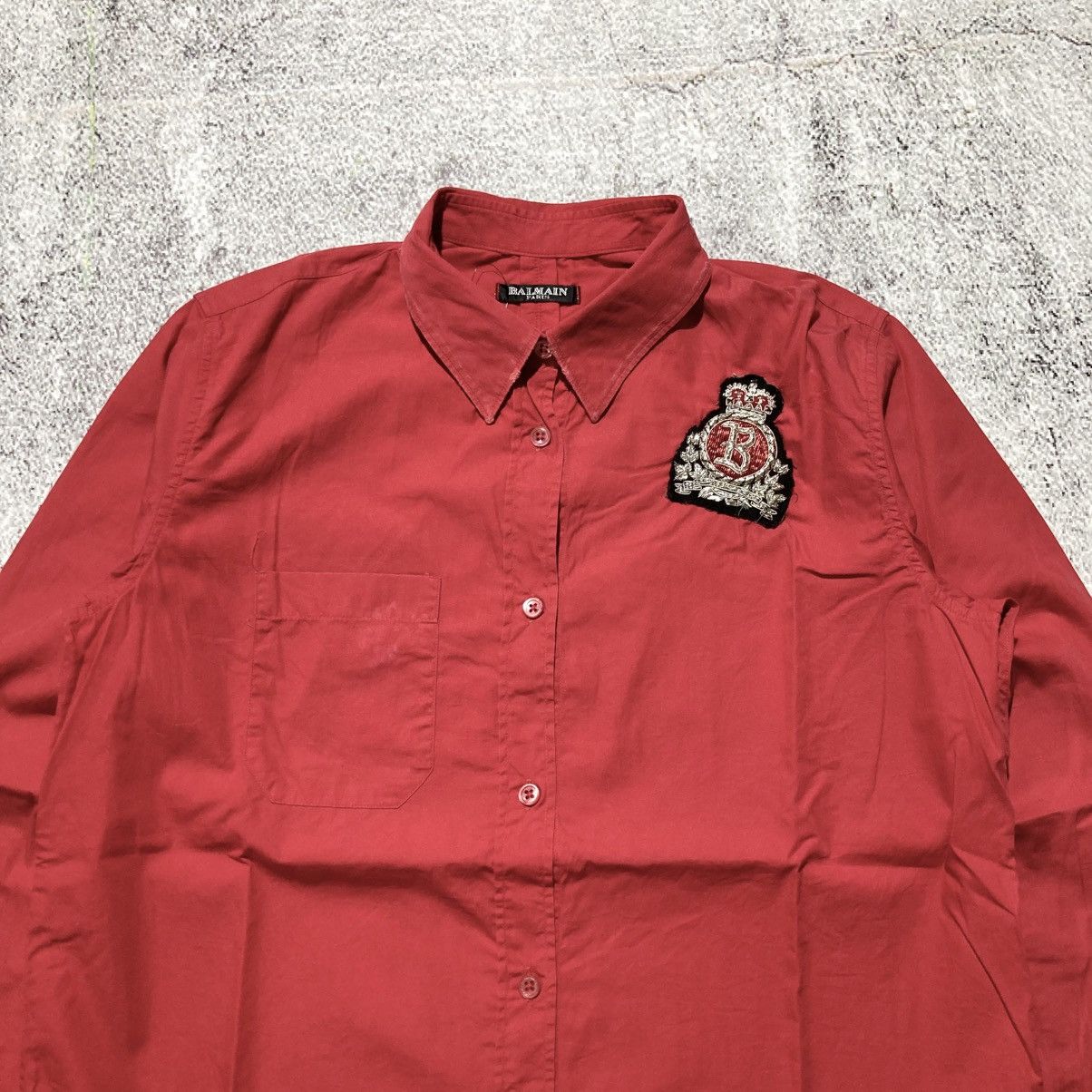Balmain 🇫🇷 Balmain Paris Red Button Down “B” Patch Logo Luxury Size US M / EU 48-50 / 2 - 2 Thumbnail