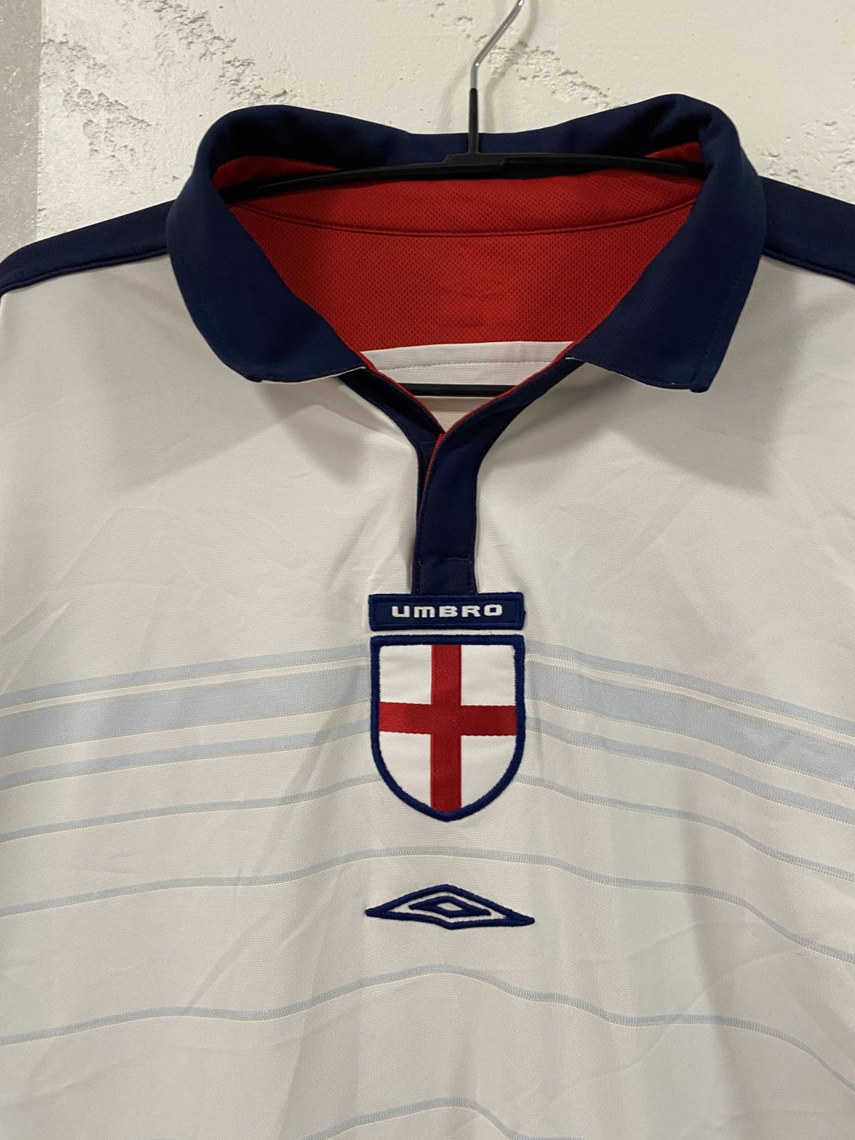 Umbro Umbro England 2003 Double Side Soccer Jersey Beckham Style L Size US L / EU 52-54 / 3 - 14 Thumbnail