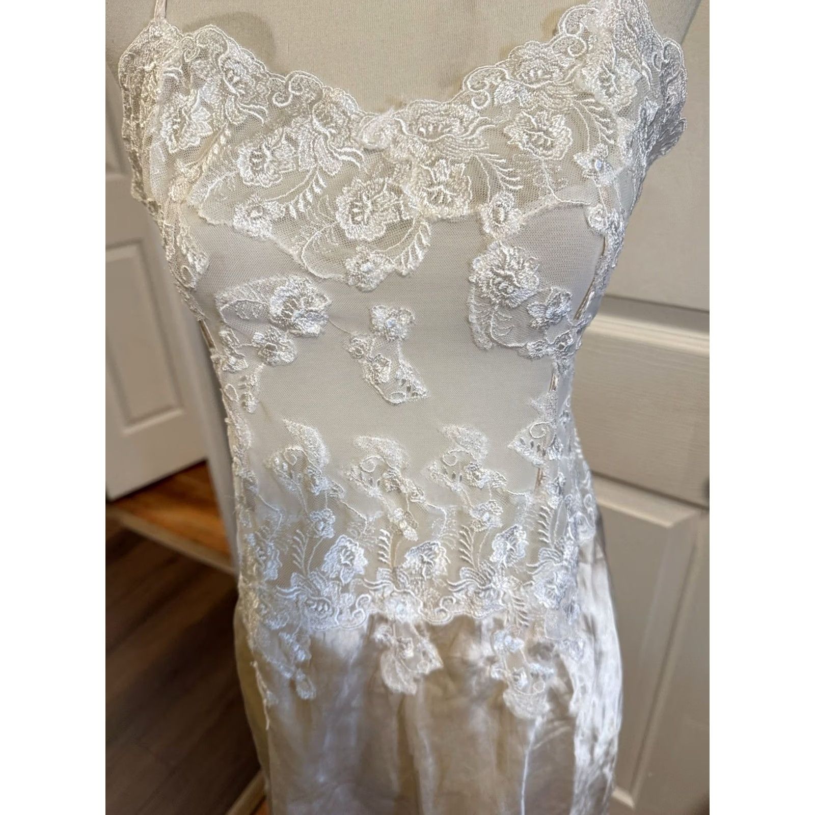 Victoria's Secret VINTAGE Victoria's Secret Silk Lace Slip Dress S Women Pink Romantic Ethereal Size ONE SIZE - 3 Thumbnail