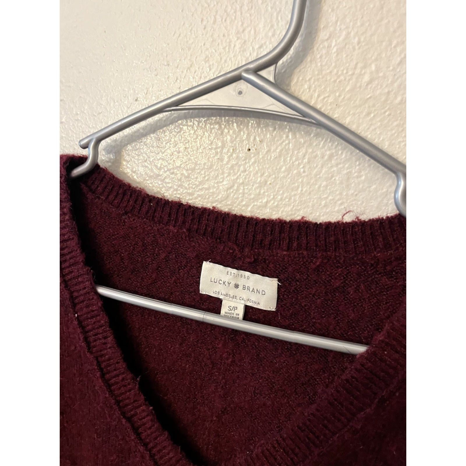 Lucky Brand Lucky Brand Sweater Womens Small Maroon V-Neck Pullover Polyester Wool Blend Knit All Seasons Lightweight Oversized Size S / US 4 / IT 40 - 3 Thumbnail