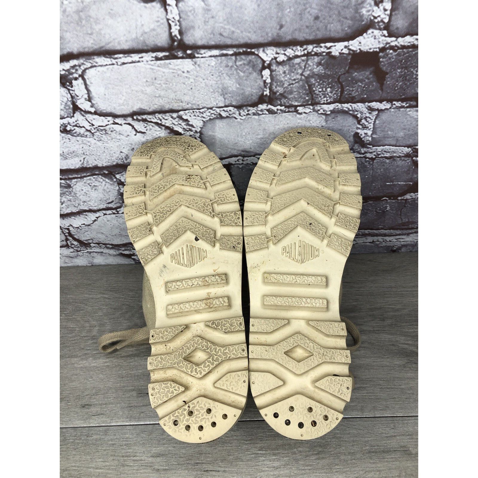 Palladium Palladium Pampa Hi Sahara Beige Khaki Canvas Lace Boots Wome Size US 8 / IT 38 - 12 Thumbnail