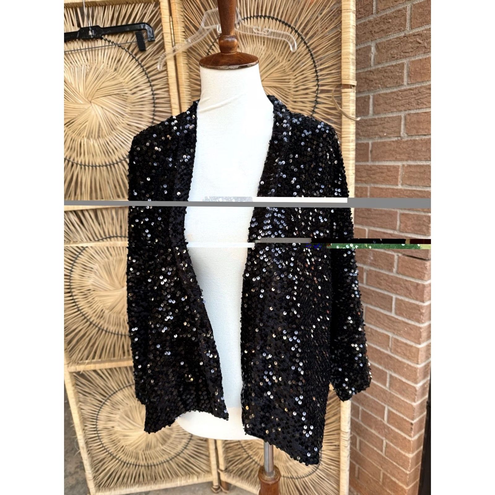 Vintage Chicos Sequin Short Kimono Cape Black S/M Women XS? No—S/M Women Short Kimono with Sequin Black, Chico's, 129? Size 28" / US 6 / IT 42 - 3 Thumbnail