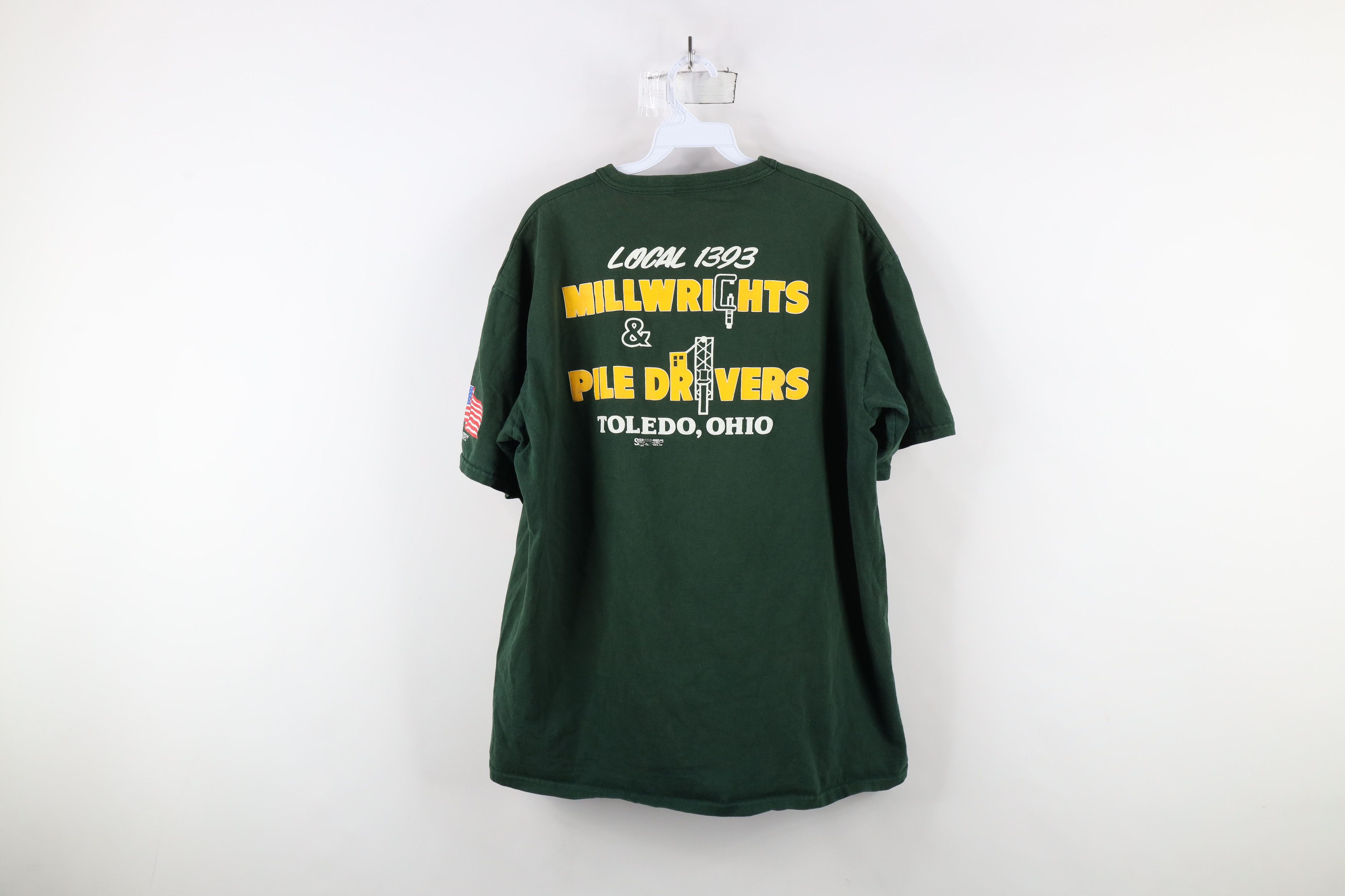 Vintage Vintage 90s Union Millwrights Pile Drivers T-Shirt Green USA Size US XL / EU 56 / 4 - 11 Thumbnail