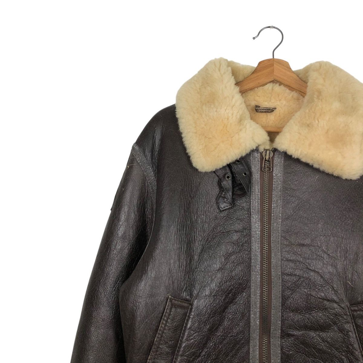 Vintage 🔥VINTAGE SHEARLING B-3 JACKET GENUINE LEATHER US ARMY STYLE Size US M / EU 48-50 / 2 - 9 Thumbnail
