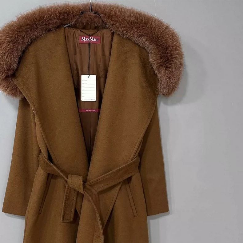 Max Mara Max Mara Wool coat with fur collar Size L / US 10 / IT 46 - 1 Thumbnail