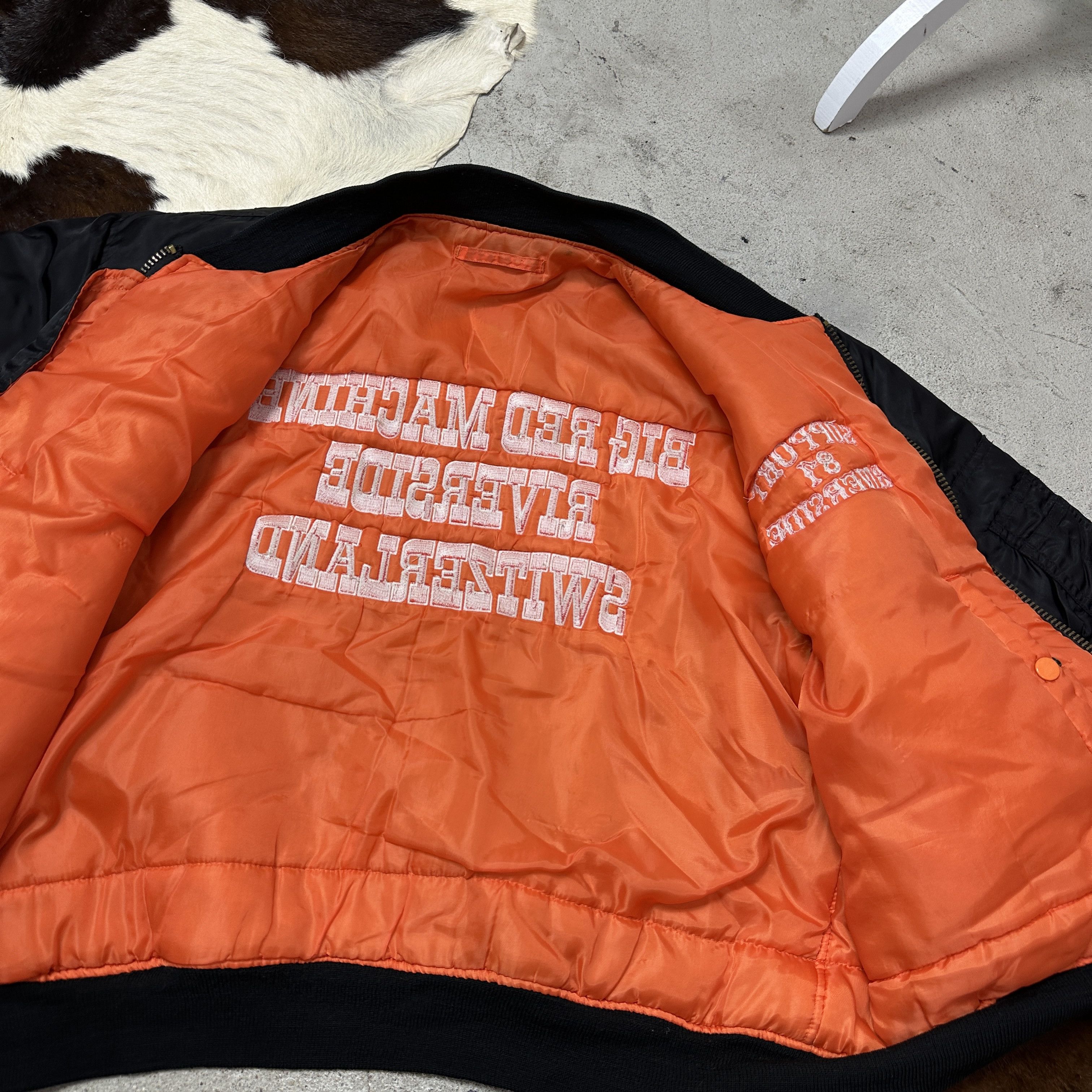 Vintage Vintage Reversible Big Red Machine MA-1 Bomber Jacket Y2K Size US L / EU 52-54 / 3 - 5 Thumbnail