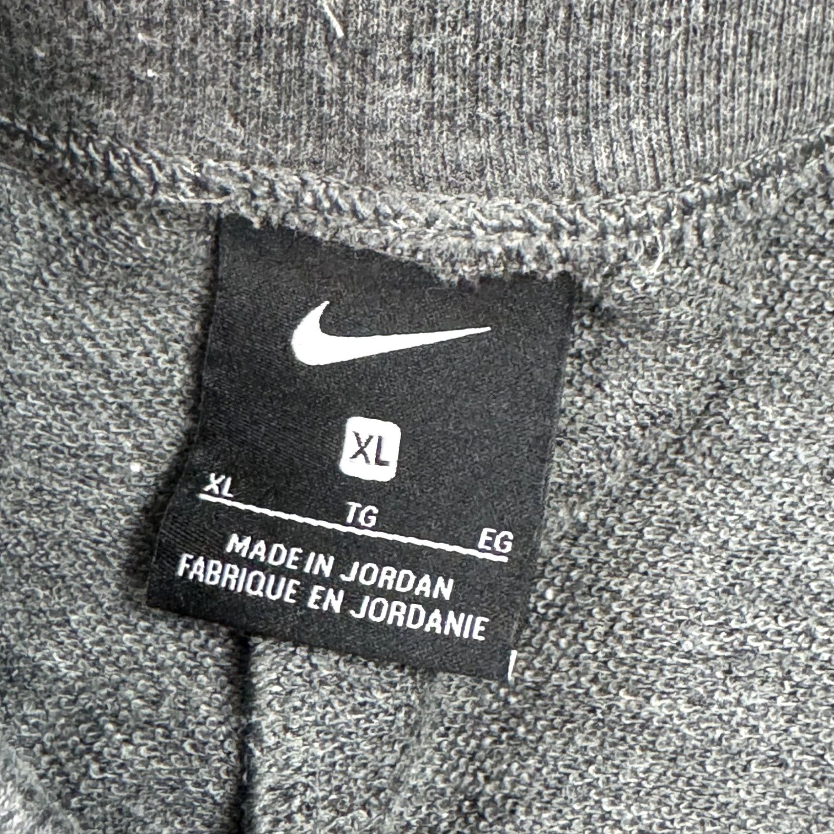 Nike Nike Pants Womens XL Gray Yoga French Terry Jogger Tight Fit Pockets Jogger Mens? Womens Size 40" / US 18 - 6 Thumbnail