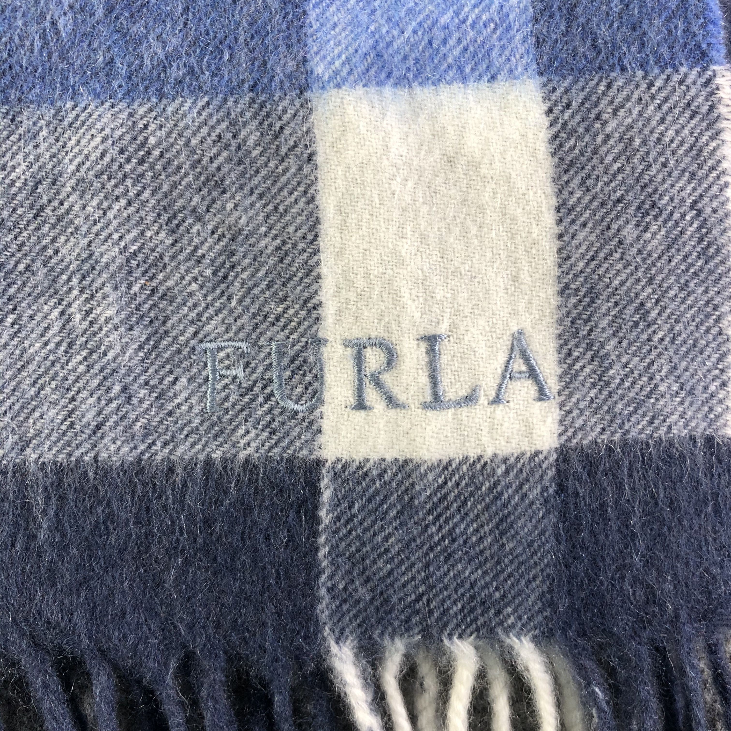 Furla Furla Cashmere Oversize Scarf / Muffler / Neckwear SS1502 Size ONE SIZE - 4 Thumbnail