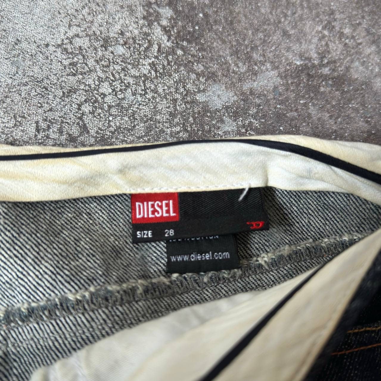 Diesel × Vintage Y2K Diesel Vintage Washed Denim Pencil Skirt Size 28" / US 6 / IT 42 - 7 Thumbnail