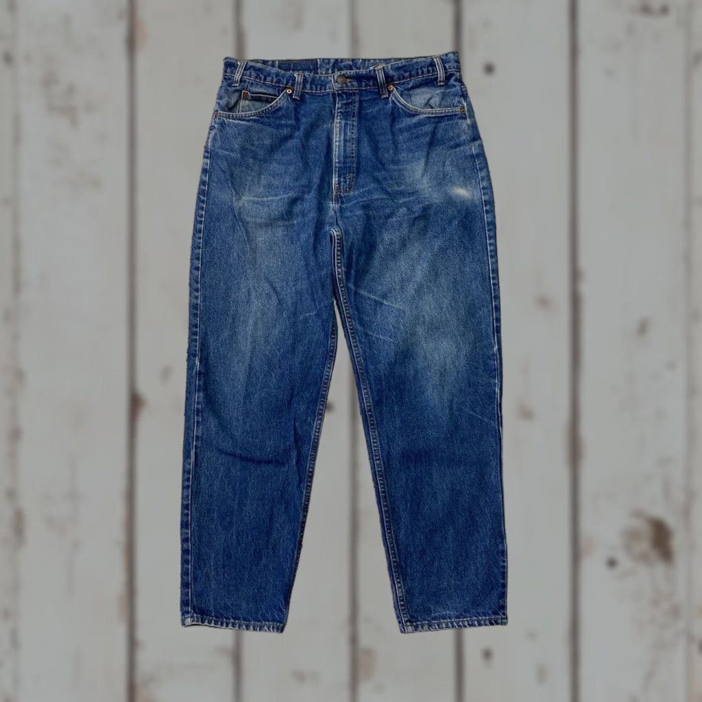 Levi's VINTAGE Levi's 550 Jeans Relaxed 38x30 35x29 Blue Denim Mens Made in USA 90s Distressed Pockets 5-Pocket Design Jeans Size US 38 / EU 54 - 1 Thumbnail