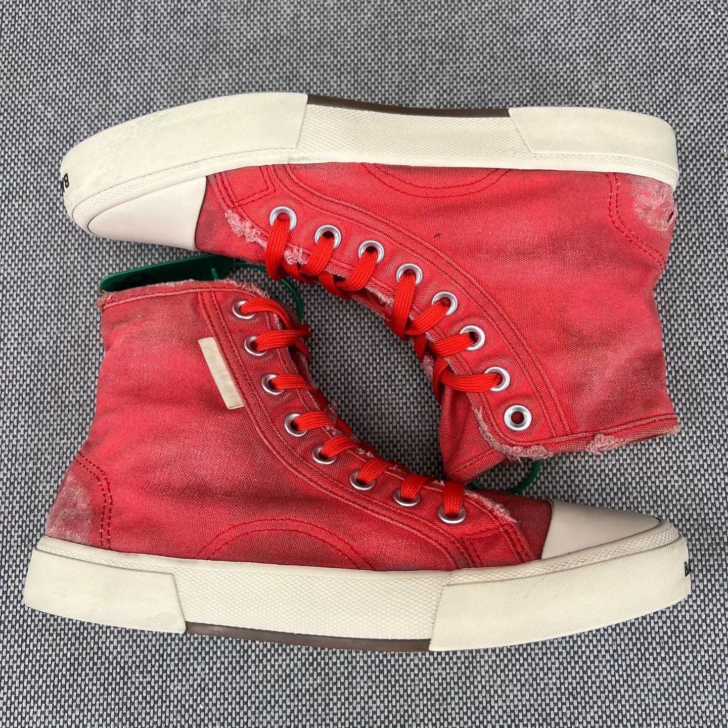 Balenciaga Balenciaga Distressed Red Canvas Sneaker 40 Size US 7 / EU 40 - 3 Thumbnail