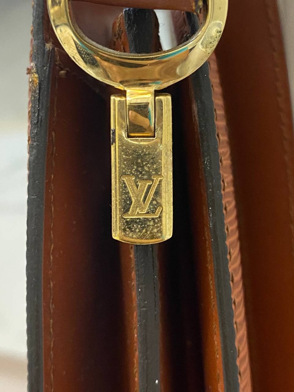 Louis Vuitton Louis Vuitton Epi Leather Capuchin Shoulder Bag Kenyan Brown Size ONE SIZE - 5 Thumbnail