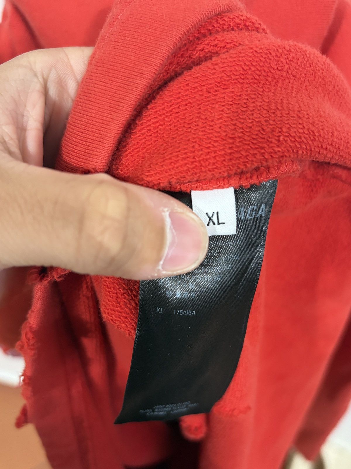 Balenciaga Balenciaga Wide Fit Red Cropped Hoodie Size US XL / EU 56 / 4 - 7 Thumbnail
