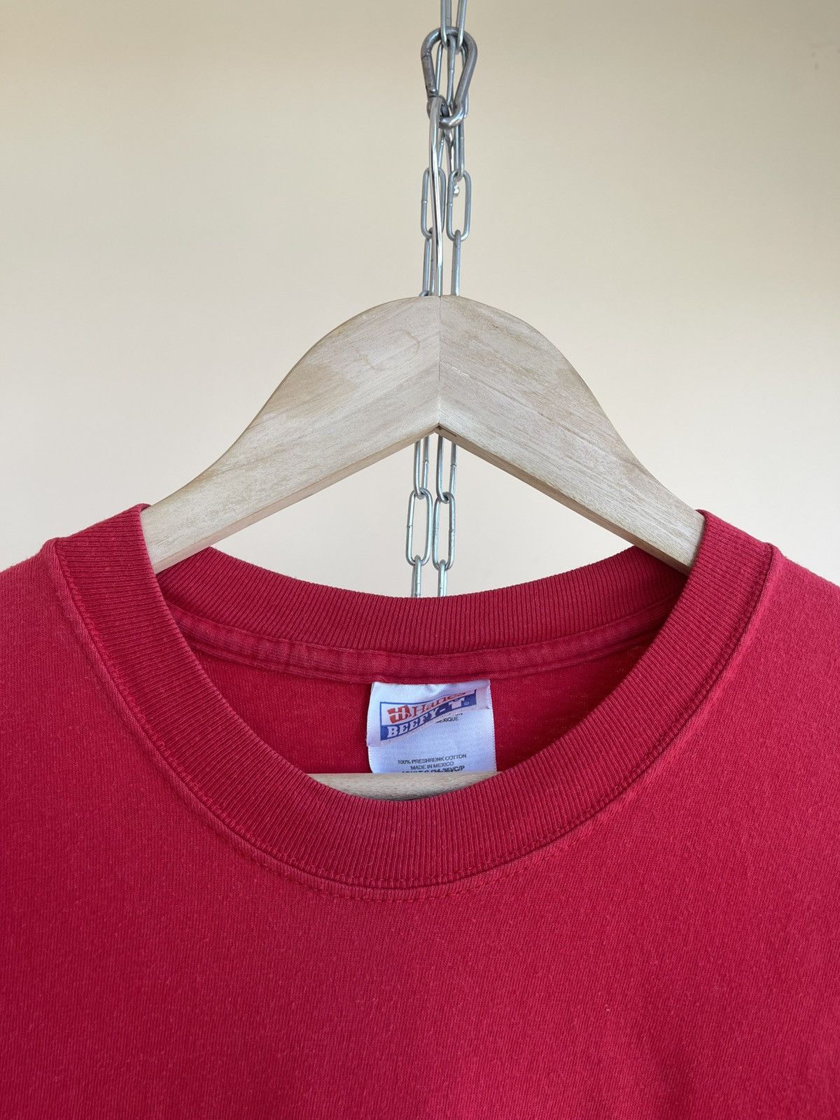 Hanes Robby Naish Wave Print Windsurfing TShirt 2002 Vintage 2000s Size US S / EU 44-46 / 1 - 3 Thumbnail