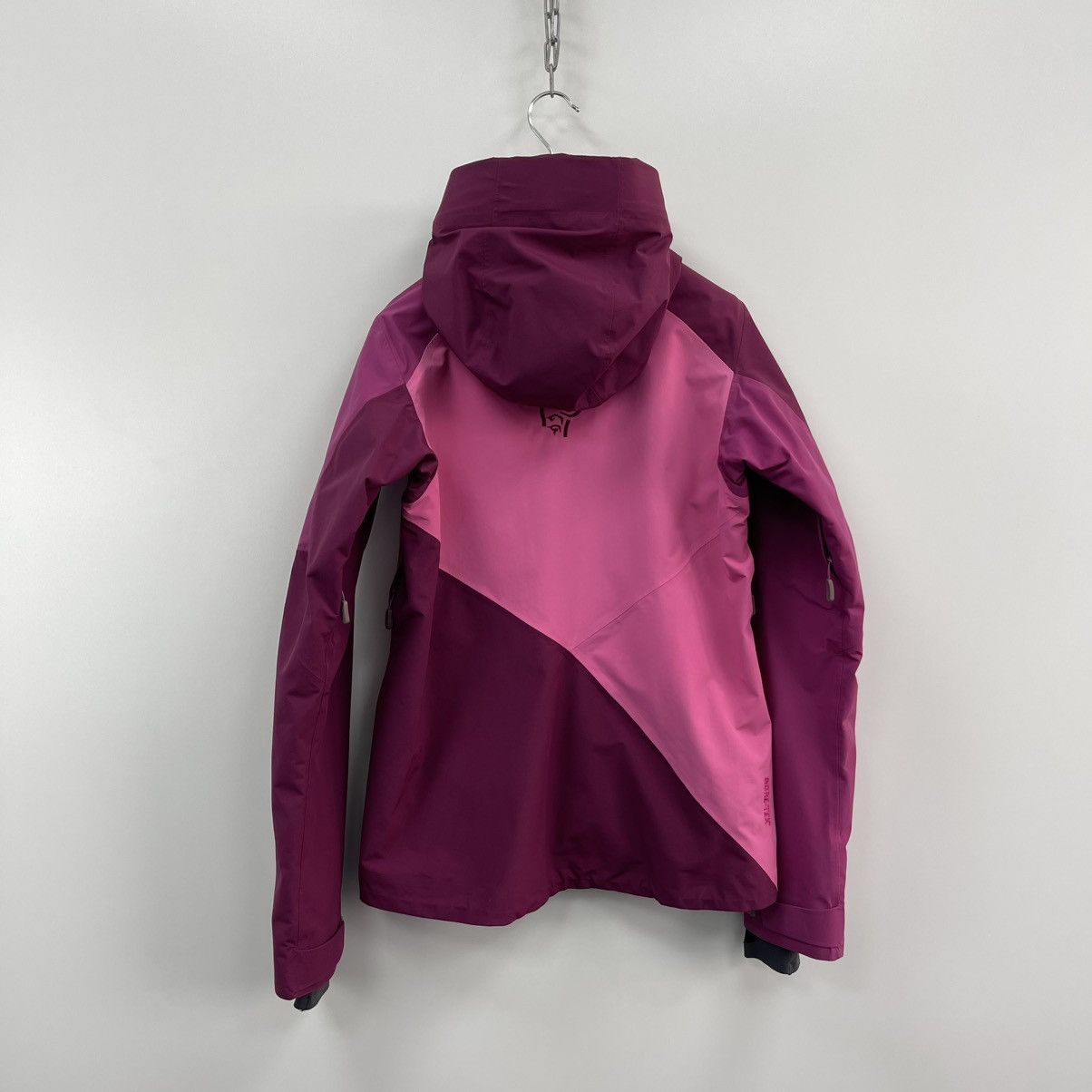 Norrona Norrona Narvik Gore-Tex 2L Ski Jacket Magentic Women’s GTX Size XS / US 0-2 / IT 36-38 - 3 Thumbnail