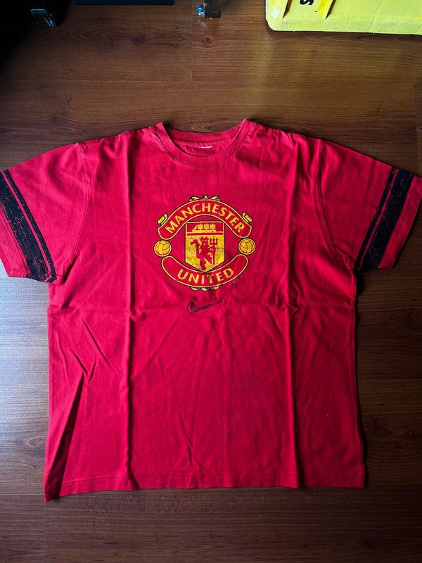 Other Manchester United Nike Red Black Devils Size US M / EU 48-50 / 2 - 2 Thumbnail
